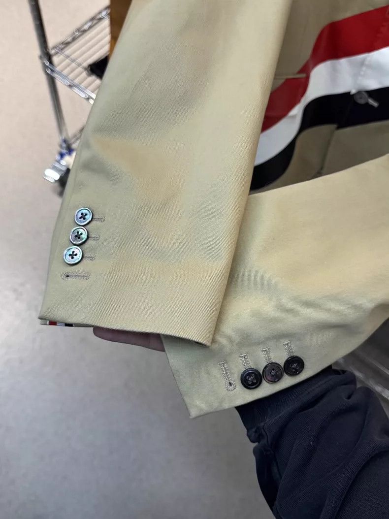 Thom Browne Thom Browne Size 4 Classic three-striped suit 2506-Nextar Size 40R - 5 Thumbnail