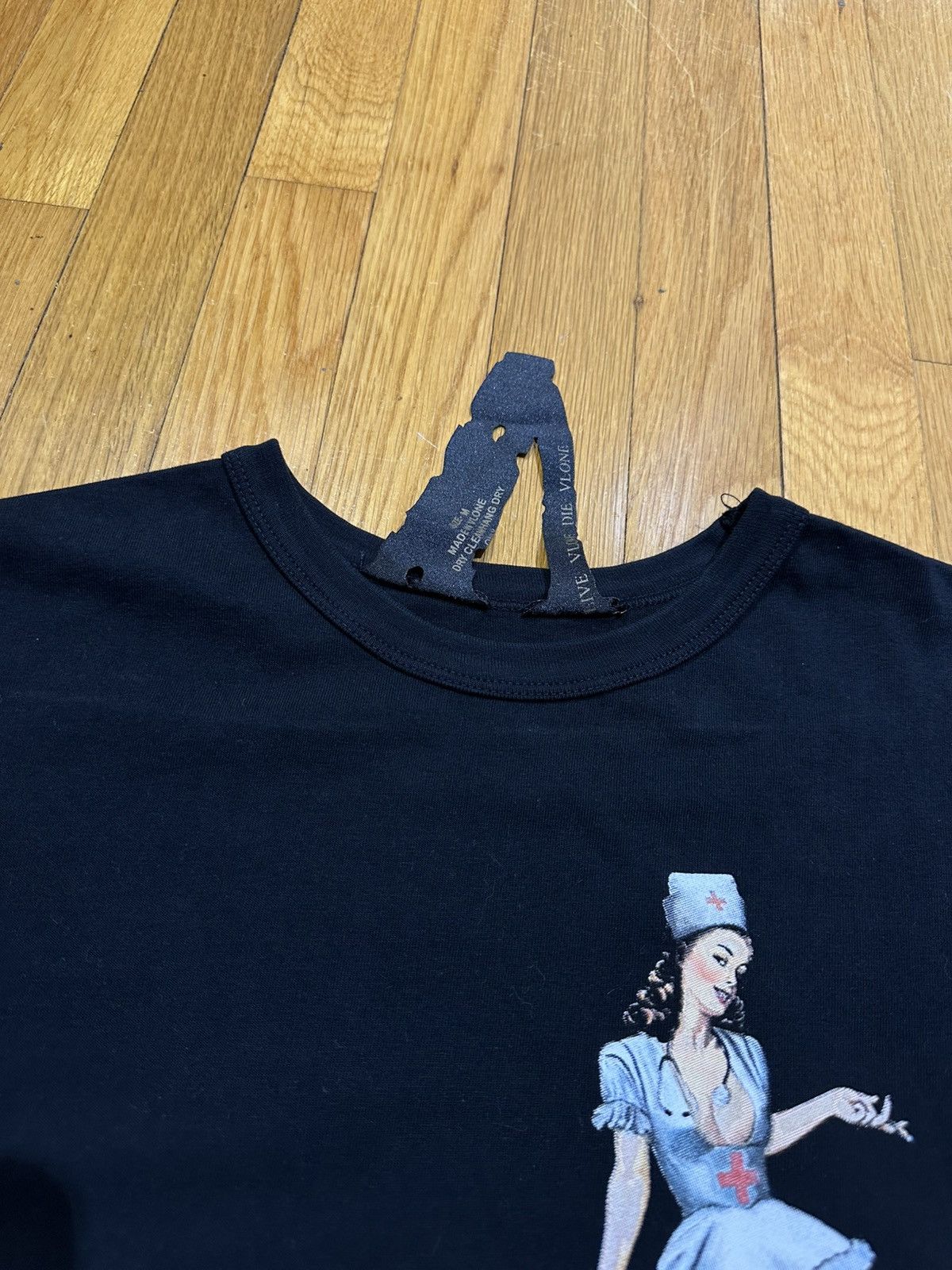 Vlone VLONE FRIENDS - PIN UP T-SHIRT - BLACK SIZE MEDIUM Size US M / EU 48-50 / 2 - 3 Thumbnail