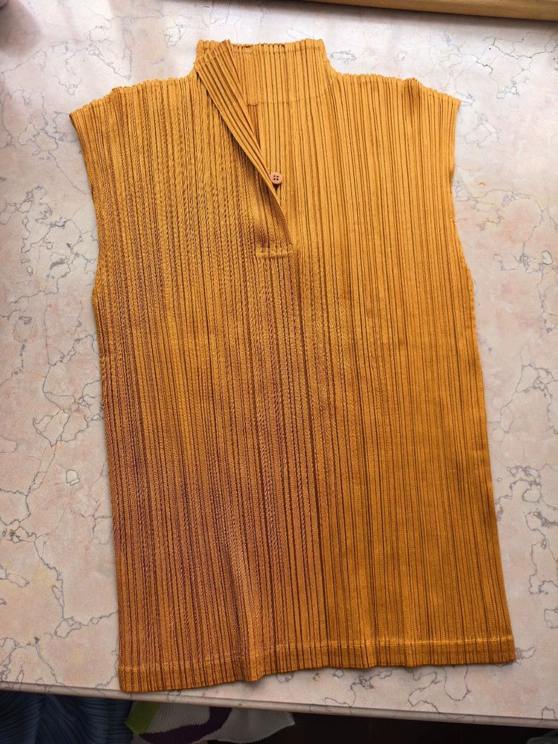 Issey Miyake Issey Miyake size:3 Orange vest Size M / US 6-8 / IT 42-44 - 1 Thumbnail