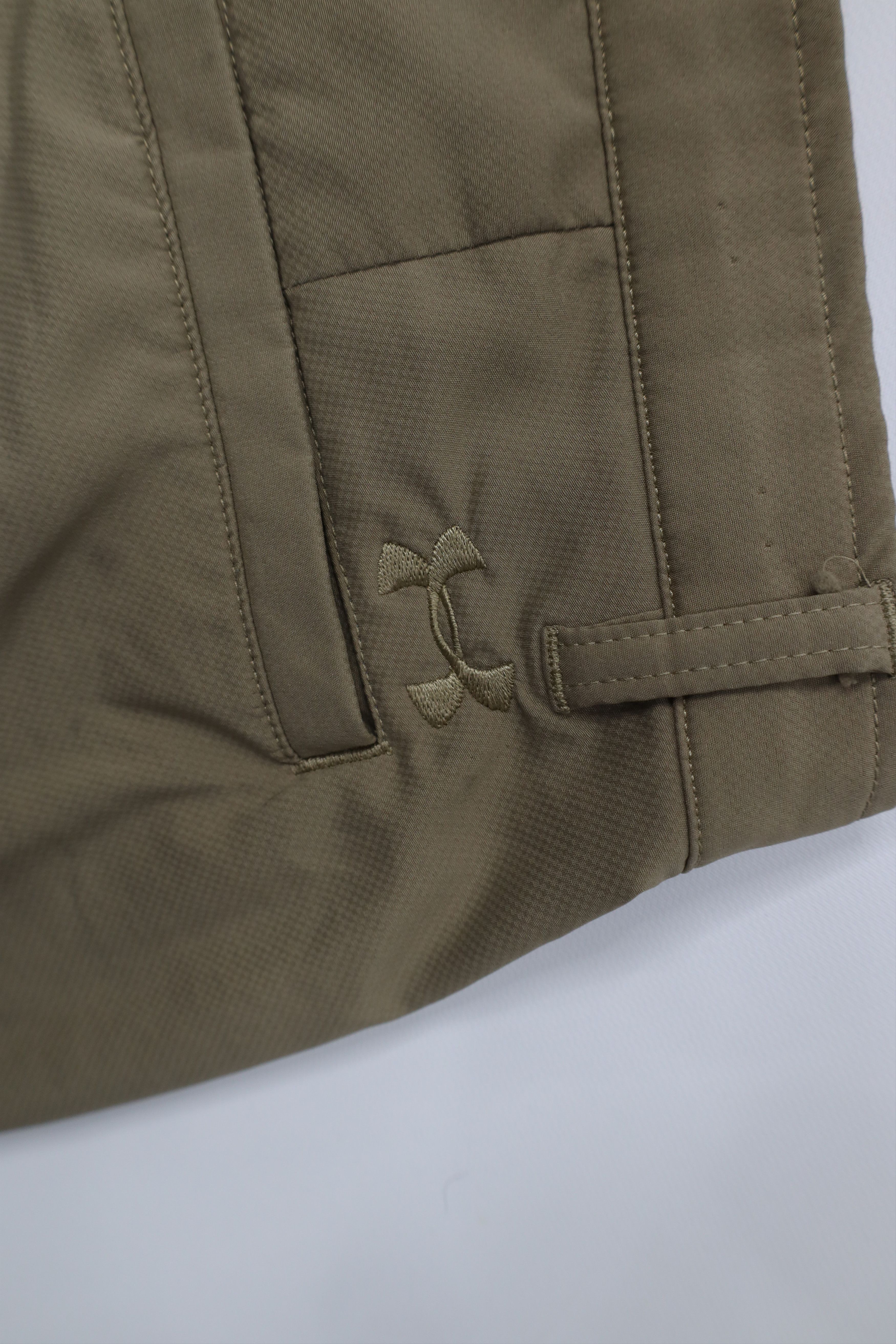 Under Armour Under Armour Loose Fit Wide Leg Golfing Chino Pants Trousers Size US 38 / EU 54 - 14 Thumbnail