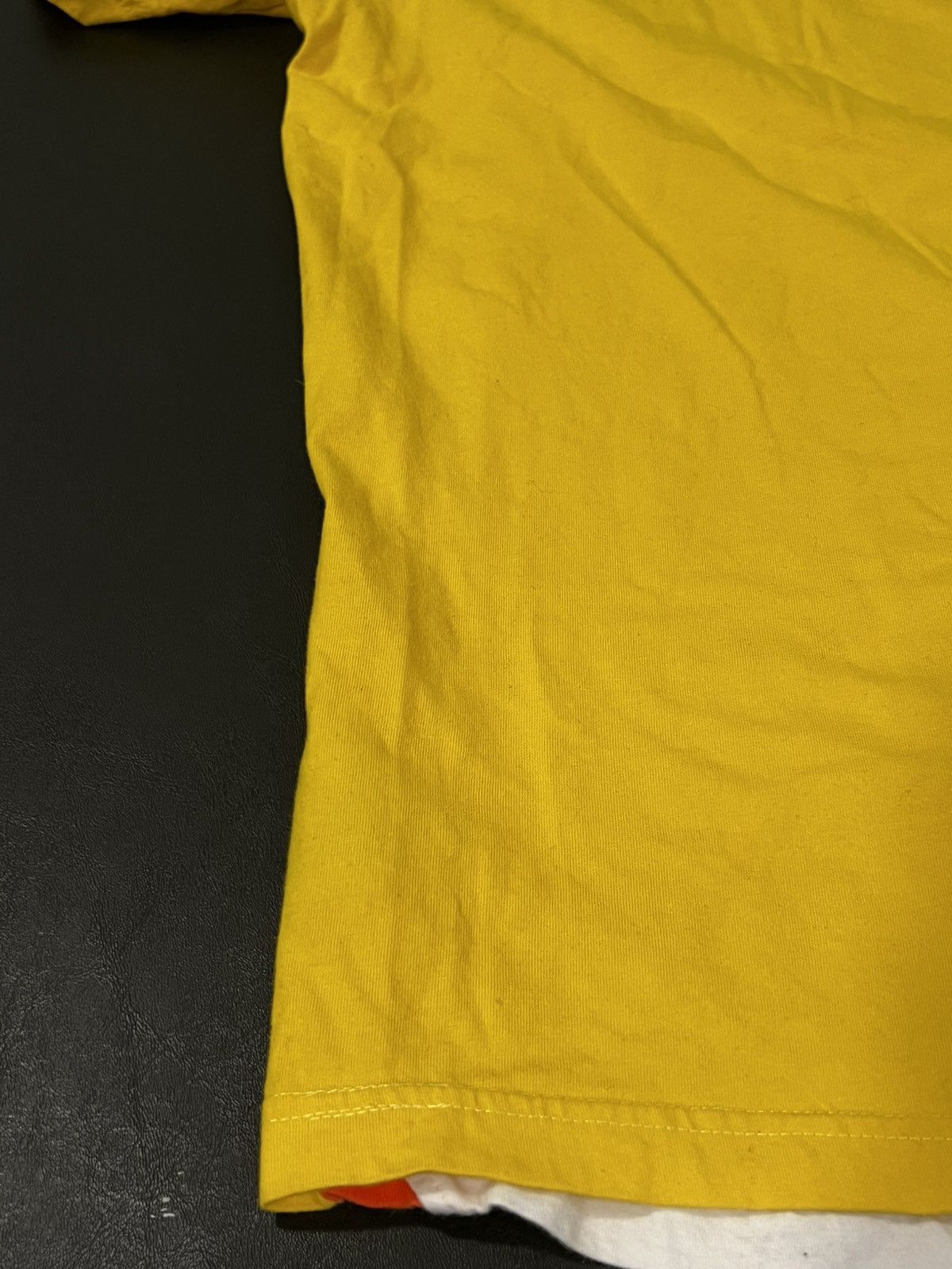 Vintage Vintage Born Fly Abstract T-Shirt Size US XXL / EU 58 / 5 - 14 Thumbnail