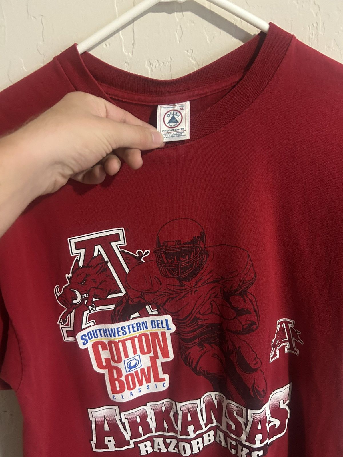 Vintage Vintage Arizona Razorbacks Football Shirt Size XL Size US XL / EU 56 / 4 - 2 Thumbnail