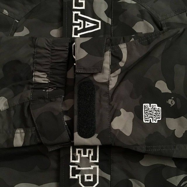 Bape Black Eye Patch × BAPE camo hoodie snowboard jacket APE 2XL Size US XXL / EU 58 / 5 - 6 Thumbnail