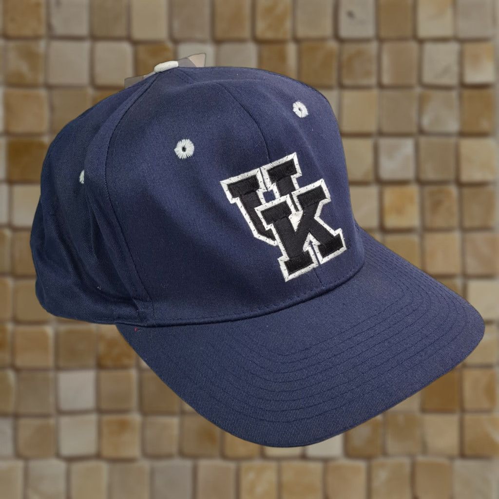 NCAA VINTAGE University Of Kentucky Wildcats Snapback Headlights Hat Baseball Cap NCAA VTG Size ONE SIZE - 1 Thumbnail