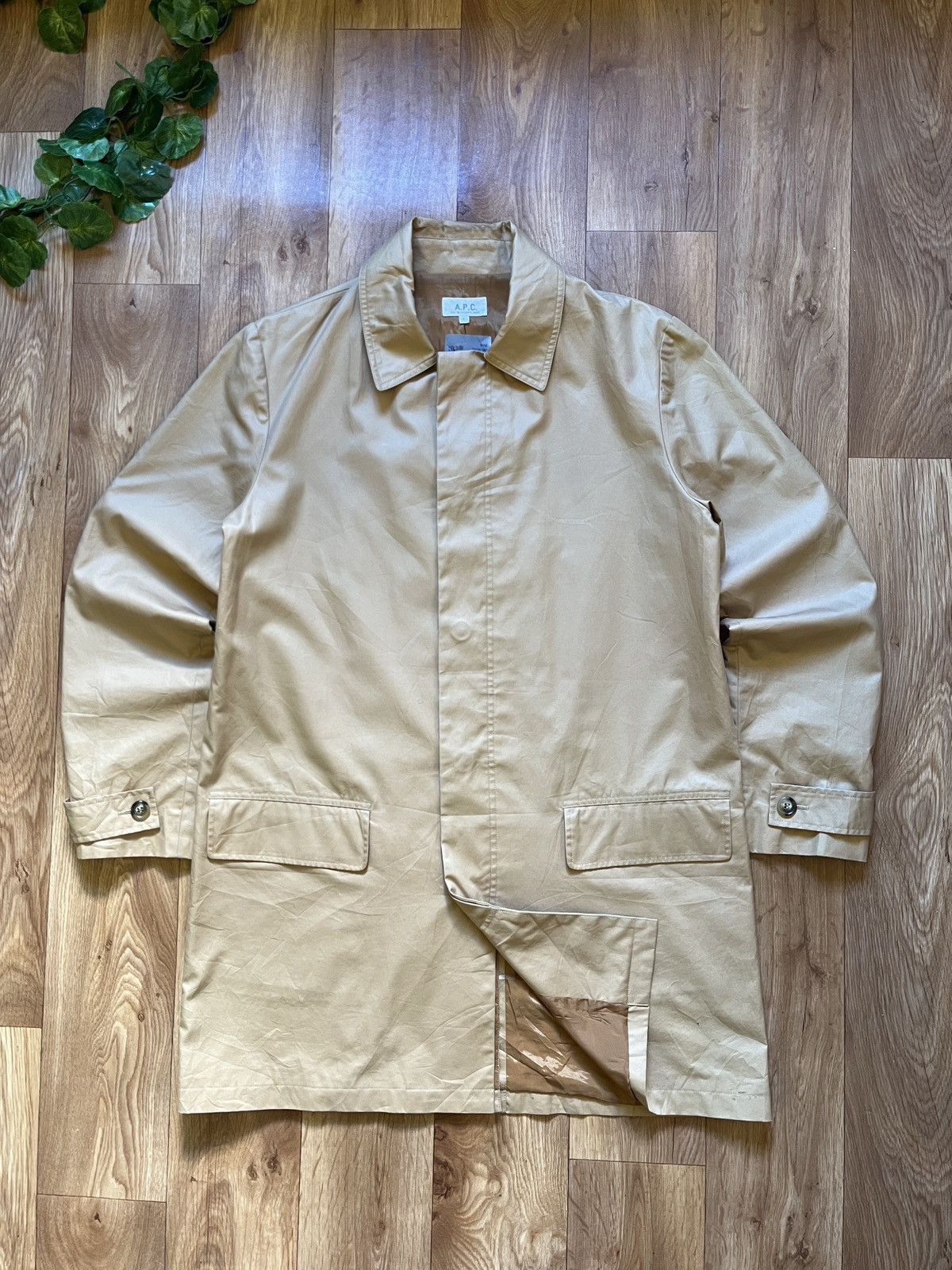 APC women trench