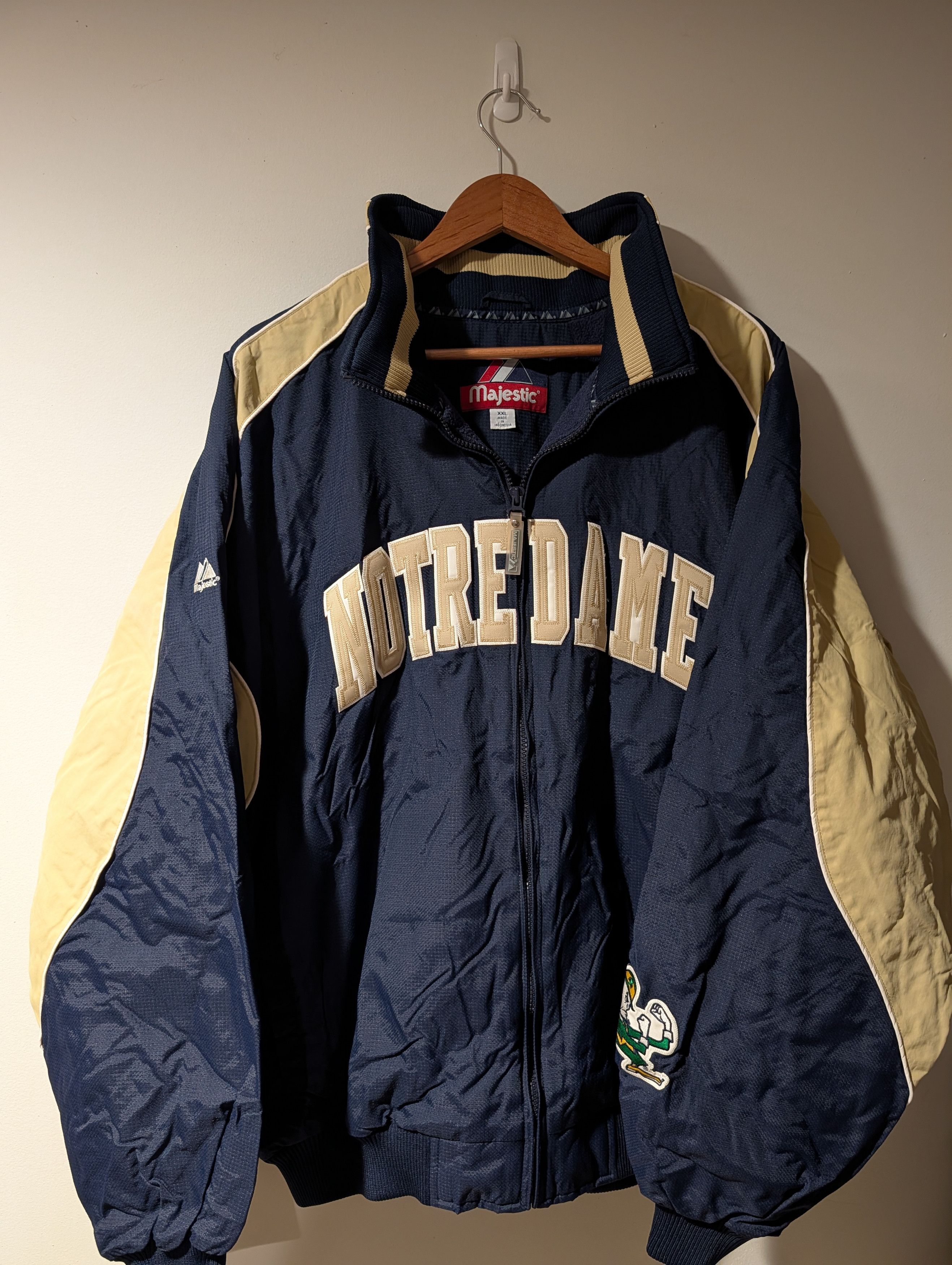 Majestic Vintage 90s Notre Dame Fighting Irish Majestic Windbreaker Size US XXL / EU 58 / 5 - 1 Thumbnail