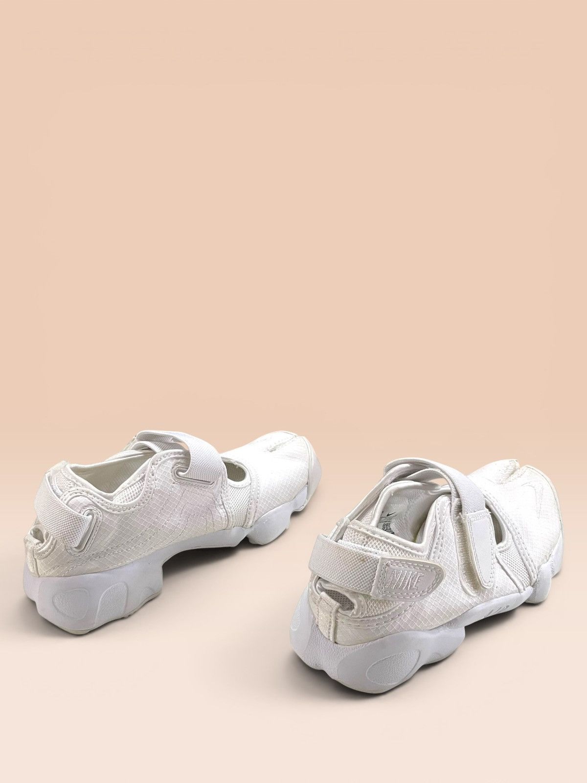 Nike Nike Air Rift Breathe 'White Pure Platinum' Size US 5 / IT 35 - 5 Thumbnail