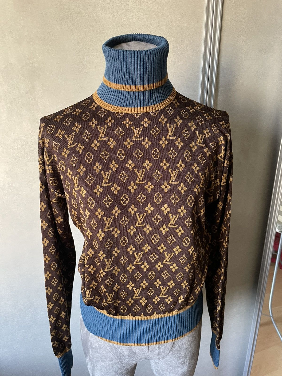 Louis Vuitton LOUIS VUITTON MONOGRAM JUMPER Size S / US 4 / IT 40 - 2 Thumbnail
