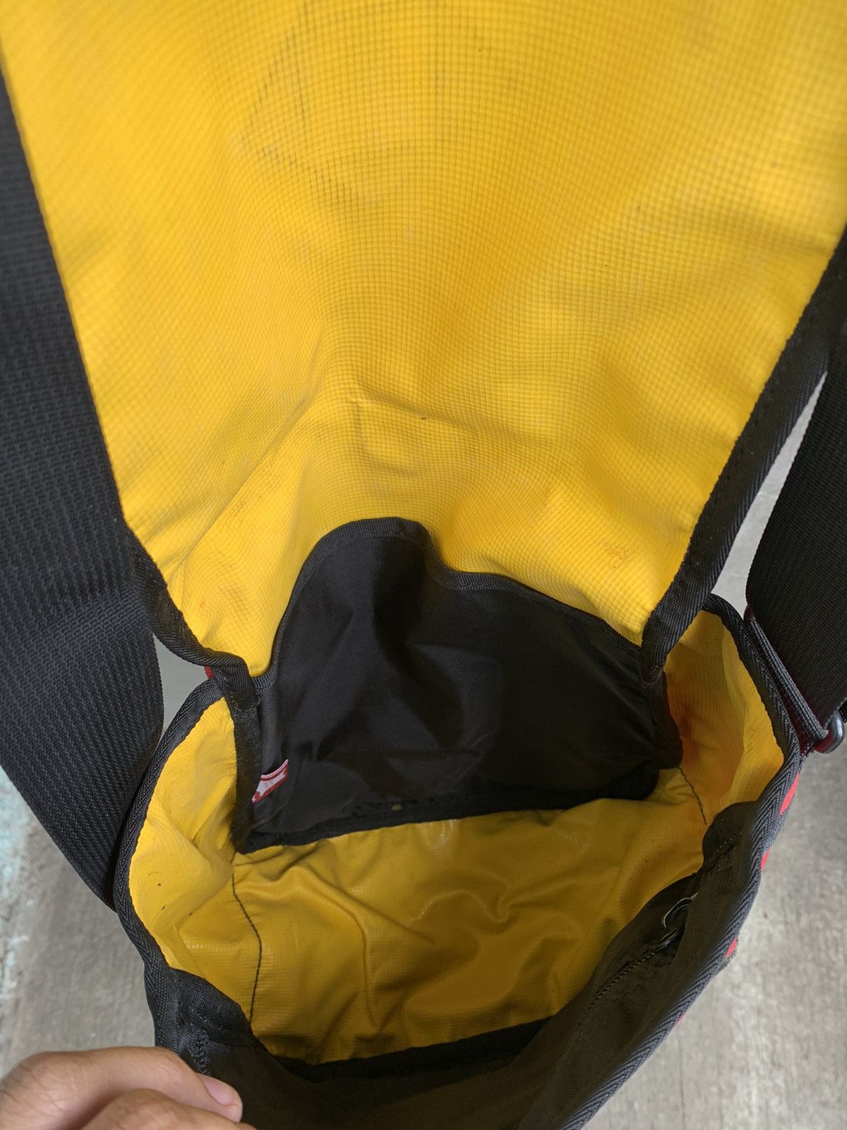 Supreme 2008 Box Logo Messenger Bag Size ONE SIZE - 6 Thumbnail