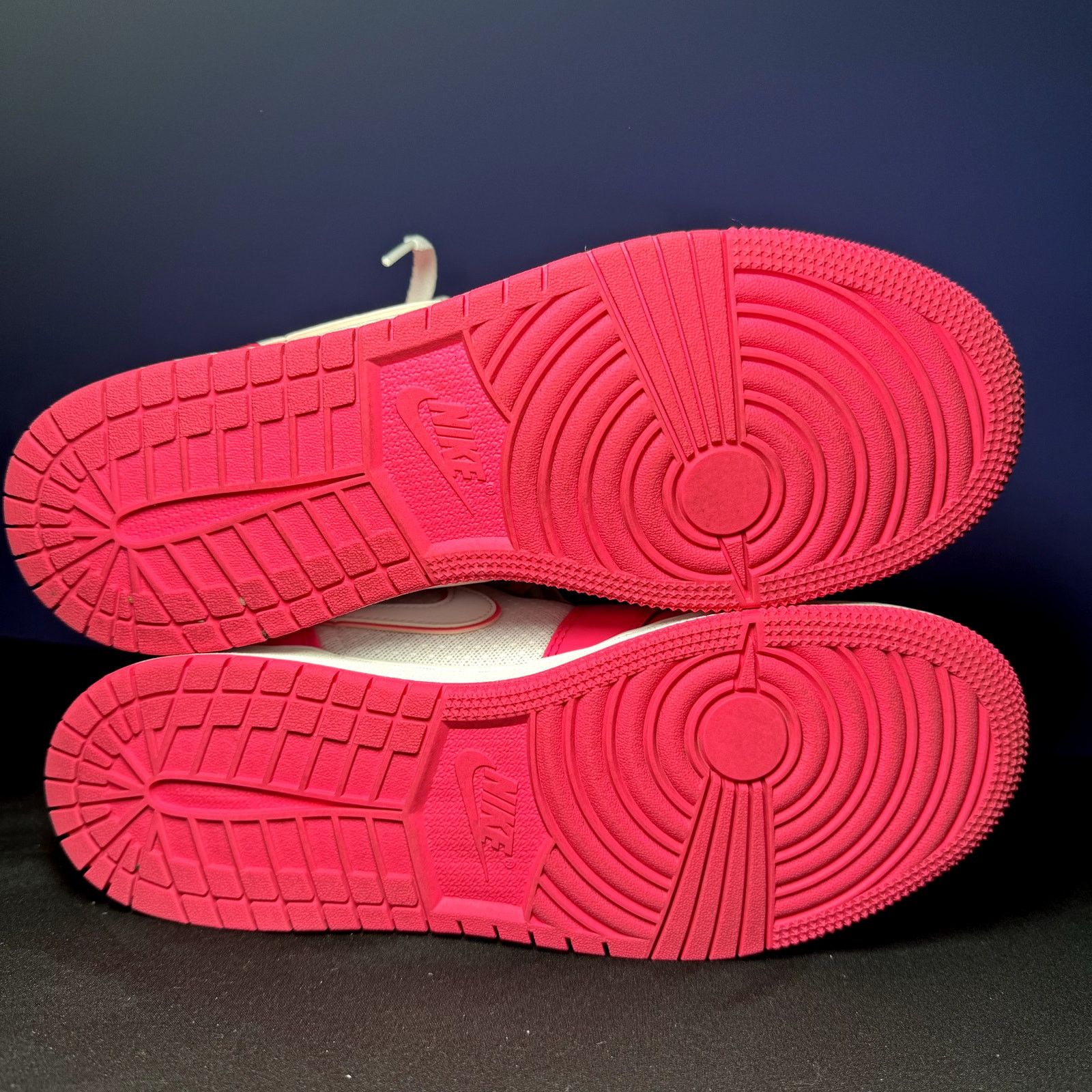 Jordan Brand × Nike Size 7 - Nike Air Jordan 1 Mid GS Hyper Pink Men's Shoes Size US 7 / EU 40 - 7 Thumbnail