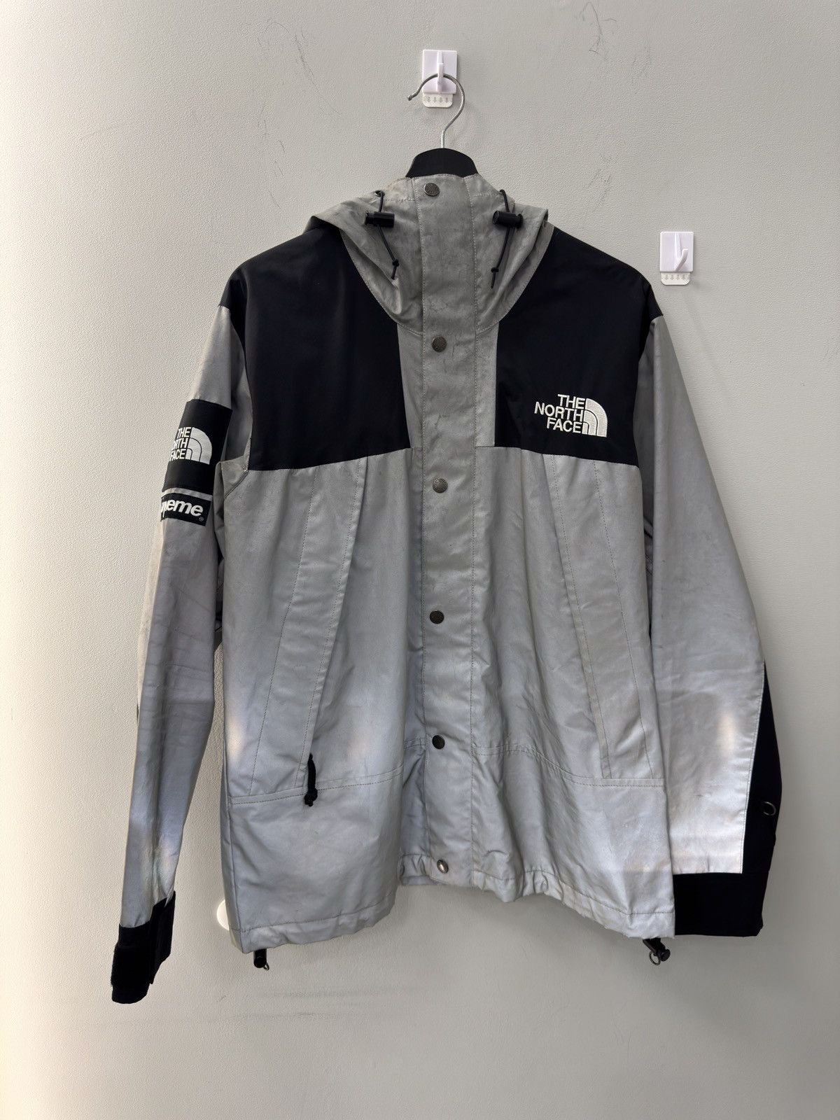 Supreme × The North Face Supreme The North Face 3M Reflective Jacket Size US M / EU 48-50 / 2 - 1 Thumbnail
