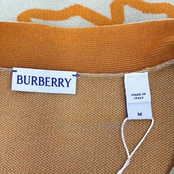 Burberry Burberry 2024 Light Green Horse Motif Cotton Sweater. Size US M / EU 48-50 / 2 - 5 Thumbnail
