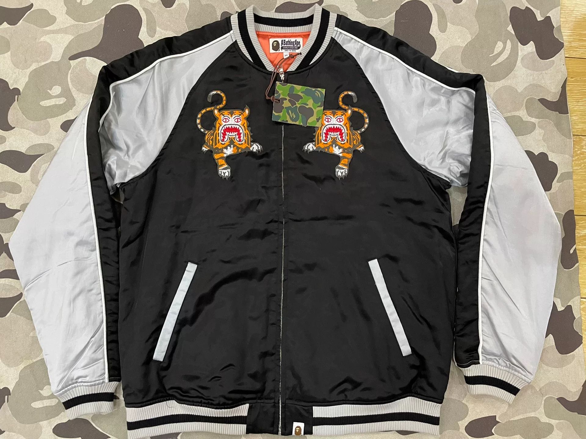 Bape Bape Shark Sweatshirt Pullover Size US XL / EU 56 / 4 - 1 Thumbnail