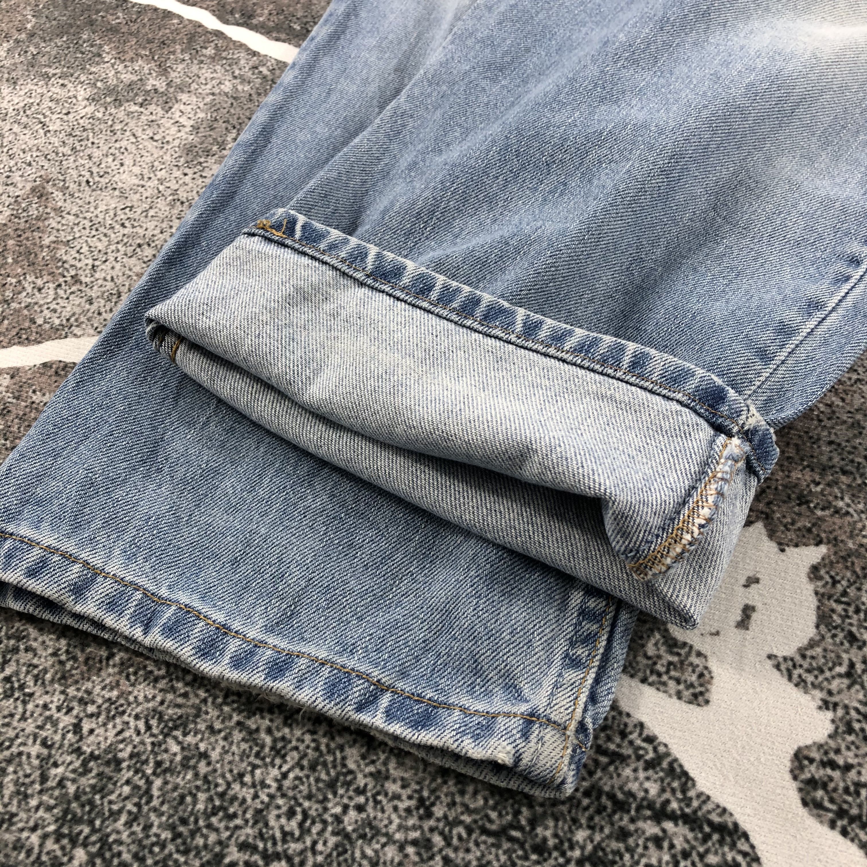 Levi's Vintage Levis 550 Jeans Relaxed Fit Denim KJ626 Size US 36 / EU 52 - 7 Thumbnail