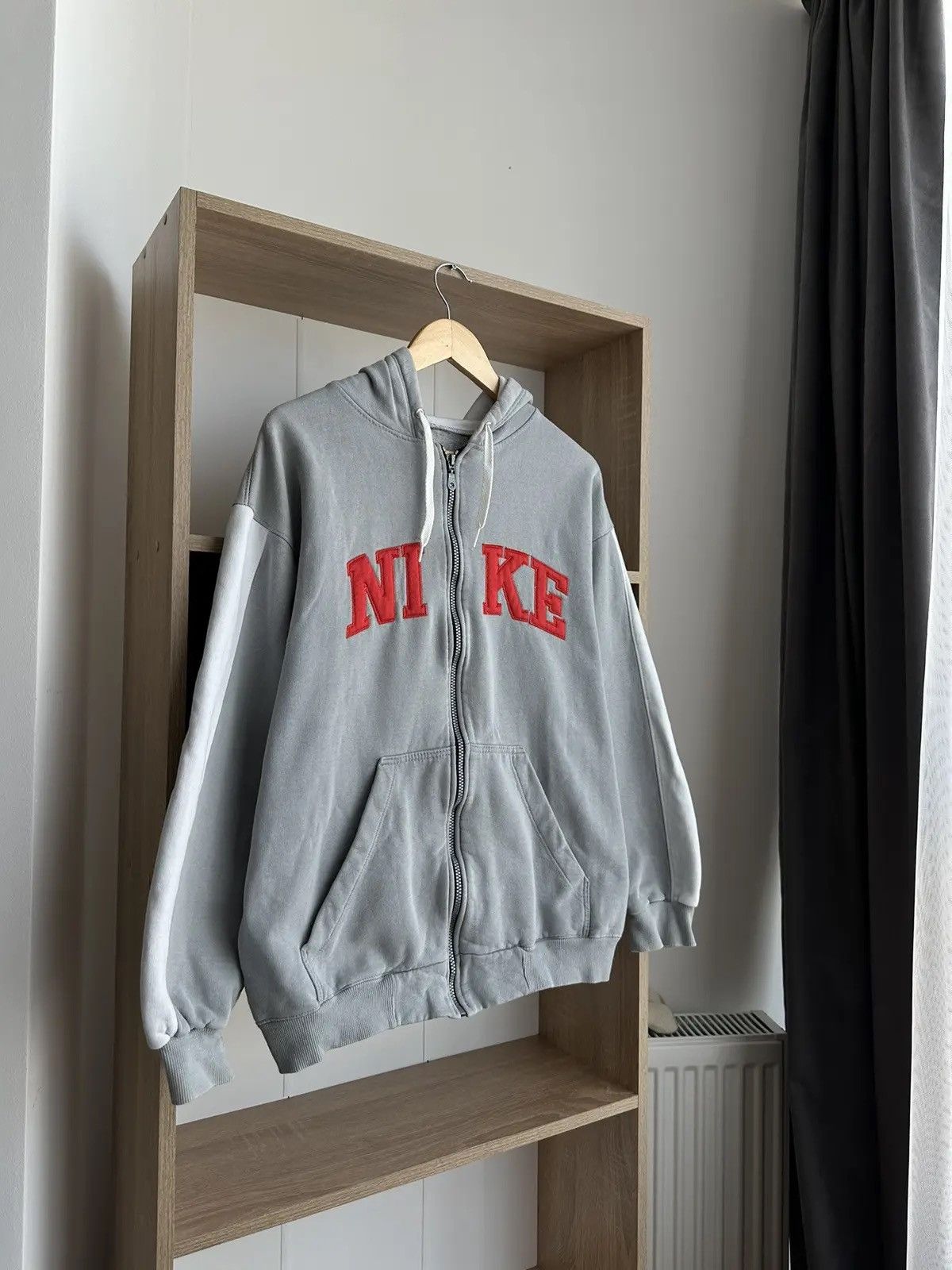 Nike × Nike ACG × Vintage Vintage Nike Grey Full Zip Hoodie Center Logo Y2K Size US M / EU 48-50 / 2 - 2 Thumbnail