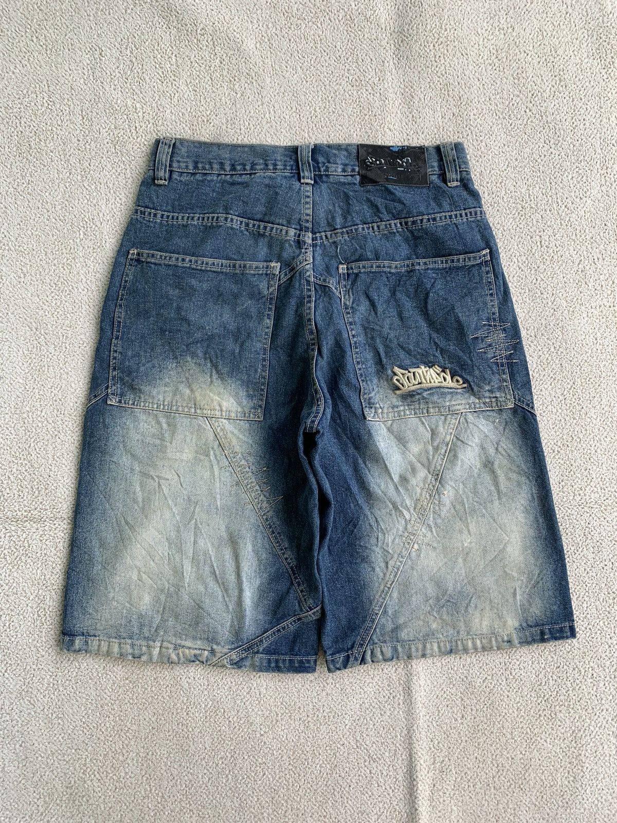 Southpole Southpole Distressed Mud Wash Baggy Jorts Size US 32 / EU 48 - 2 Thumbnail