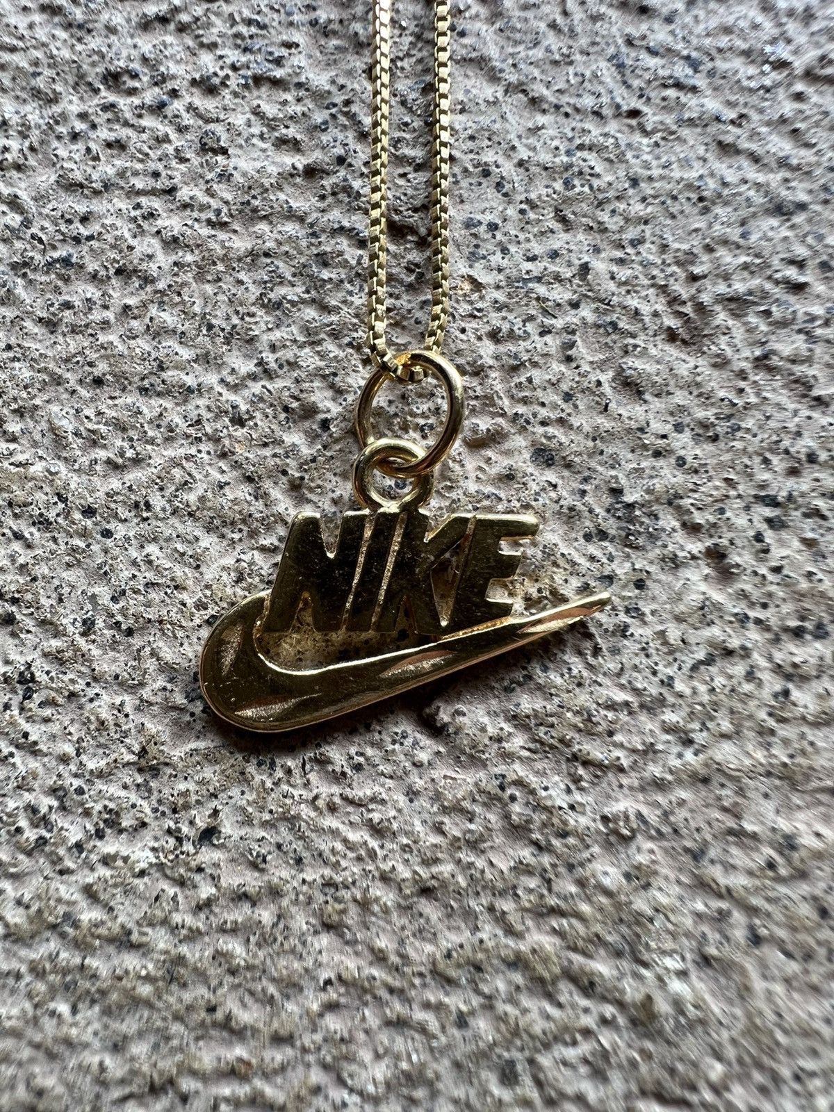 Nike 14k gold chain shop