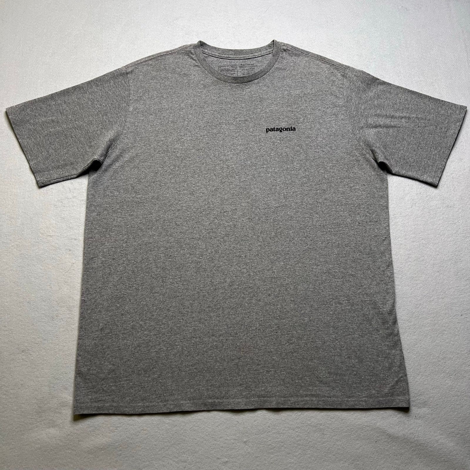 Patagonia Patagonia P-6 Logo Responsibili Tee Graphic T Shirt Men’s XL Size US XL / EU 56 / 4 - 1 Thumbnail
