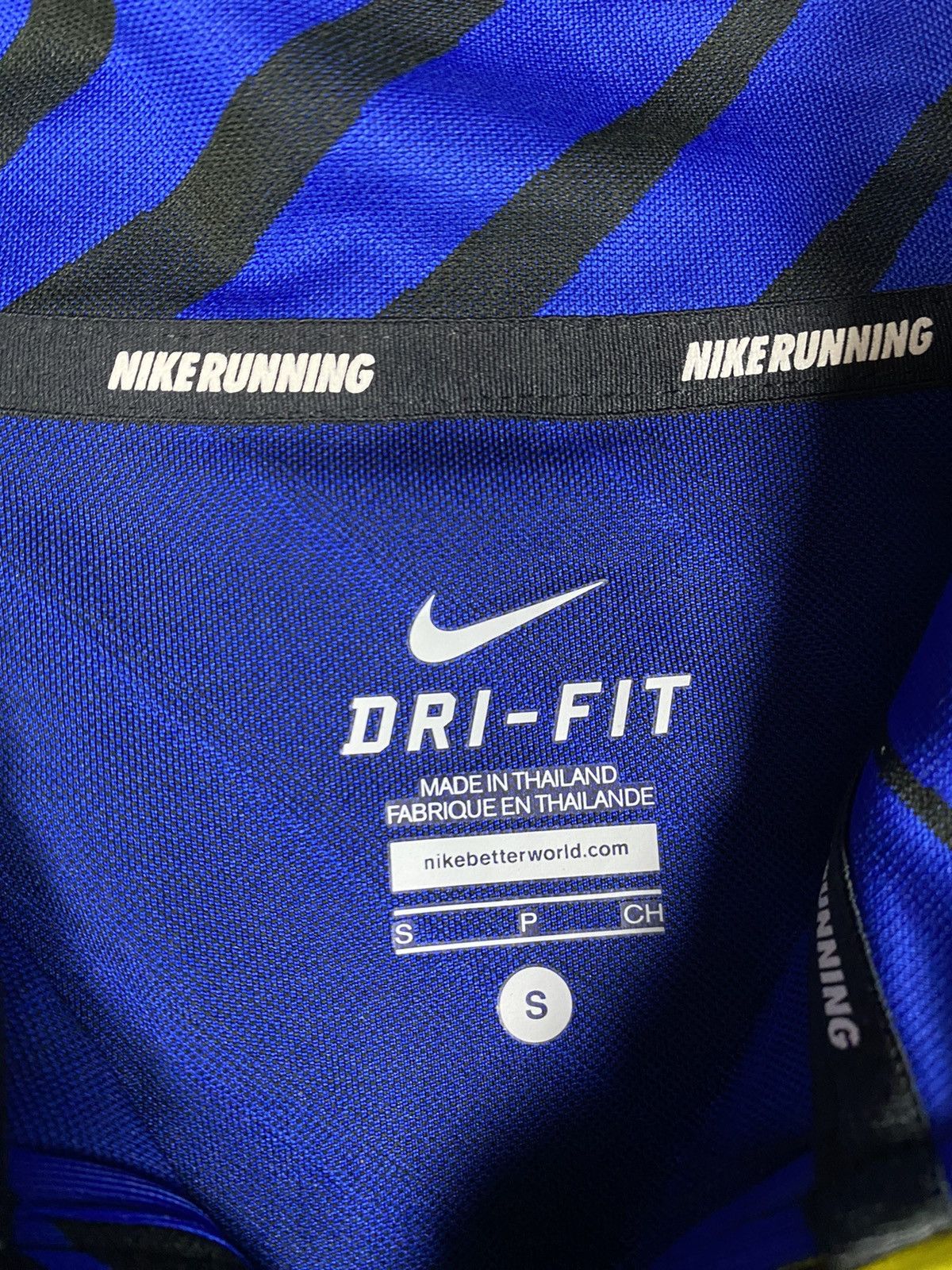 Nike Nike Running Element Dri Fit Long Sleeve Jersey Size S Size US S / EU 44-46 / 1 - 6 Thumbnail