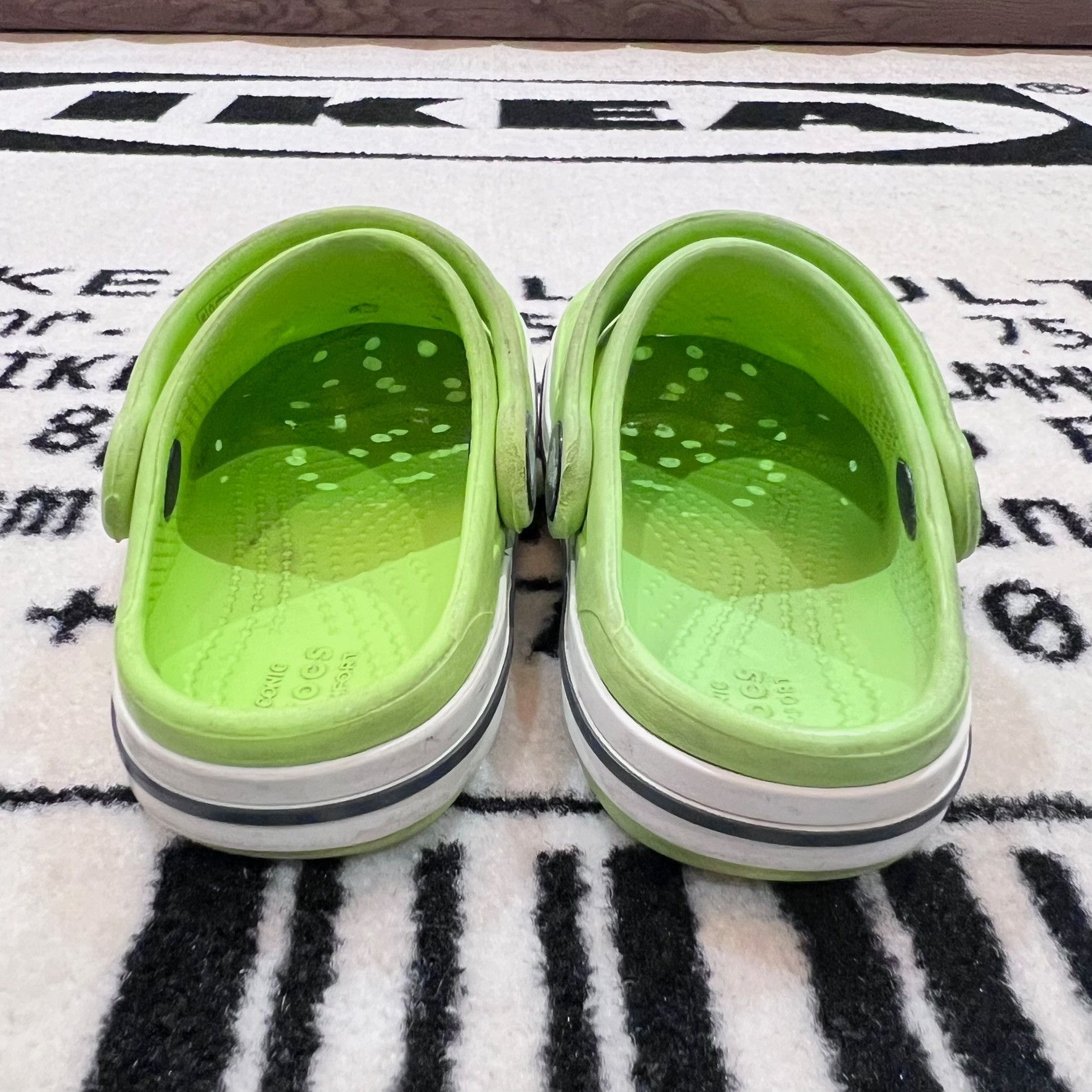 Crocs Kids Crocs Lime Green Size 7C Boys Girls Clogs Size US 7 / EU 40 - 5 Thumbnail