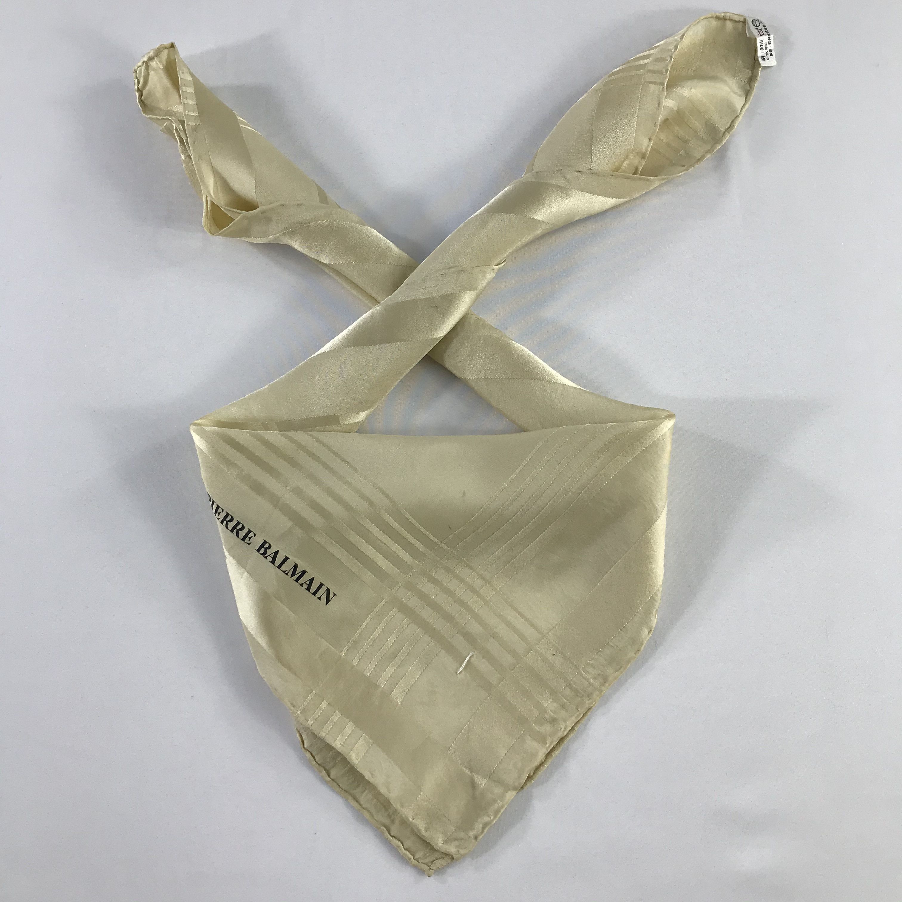 Pierre Balmain × Vintage Pierre Balmain Bandana / Handkerchief / Neckerchief - S916 Size ONE SIZE - 3 Thumbnail