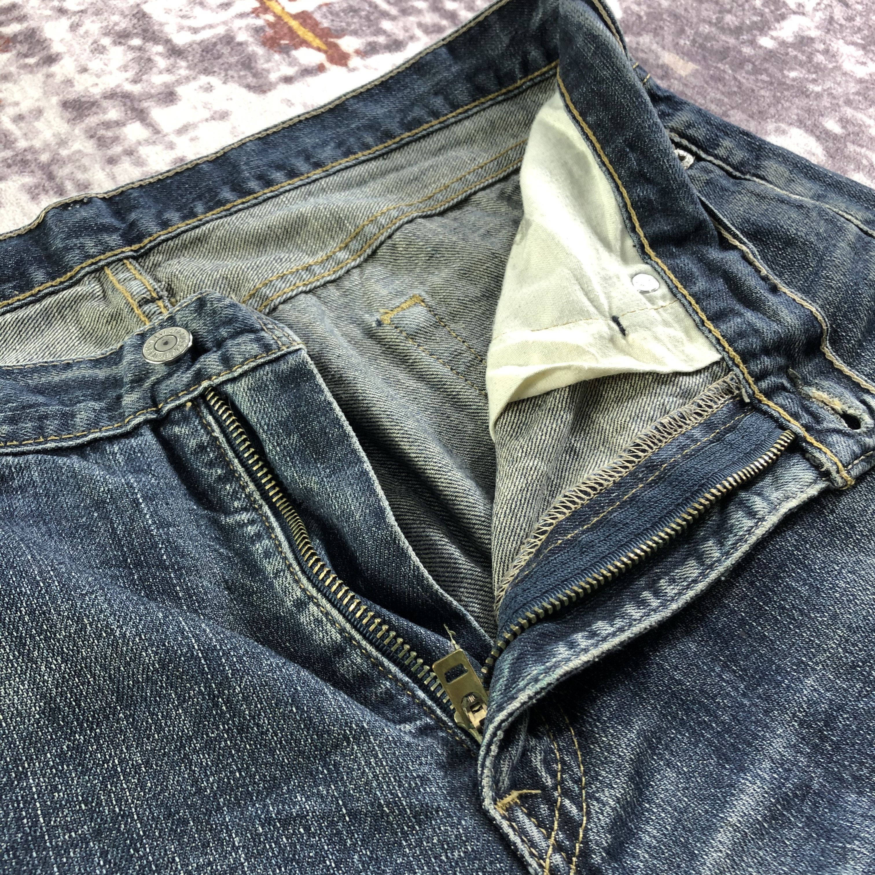 Levi's × Vintage Vintage Blue Wash Levis 514 Jeans-JM3375 Size US 37 - 7 Thumbnail