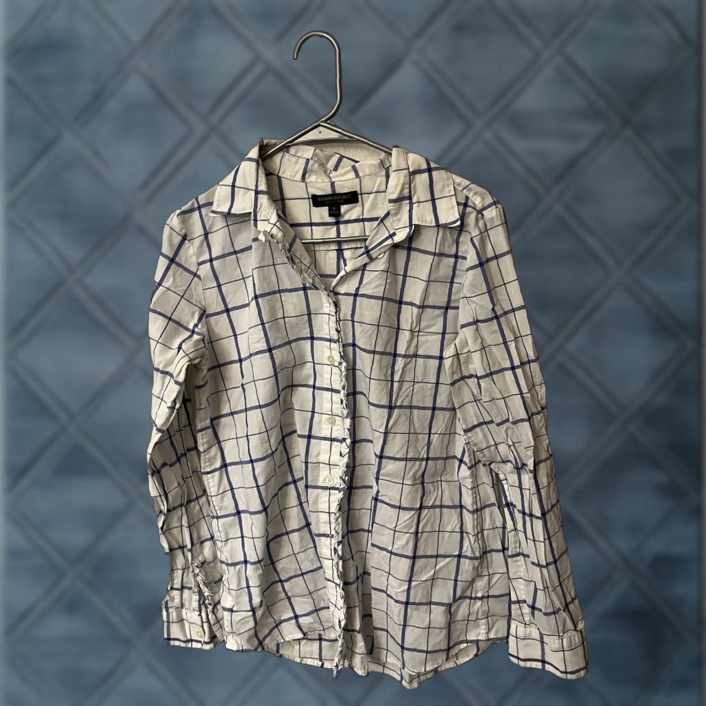 Banana Republic Banana Republic Dillon Button Up Shirt White Blue Womens Medium Size M / US 6-8 / IT 42-44 - 1 Thumbnail