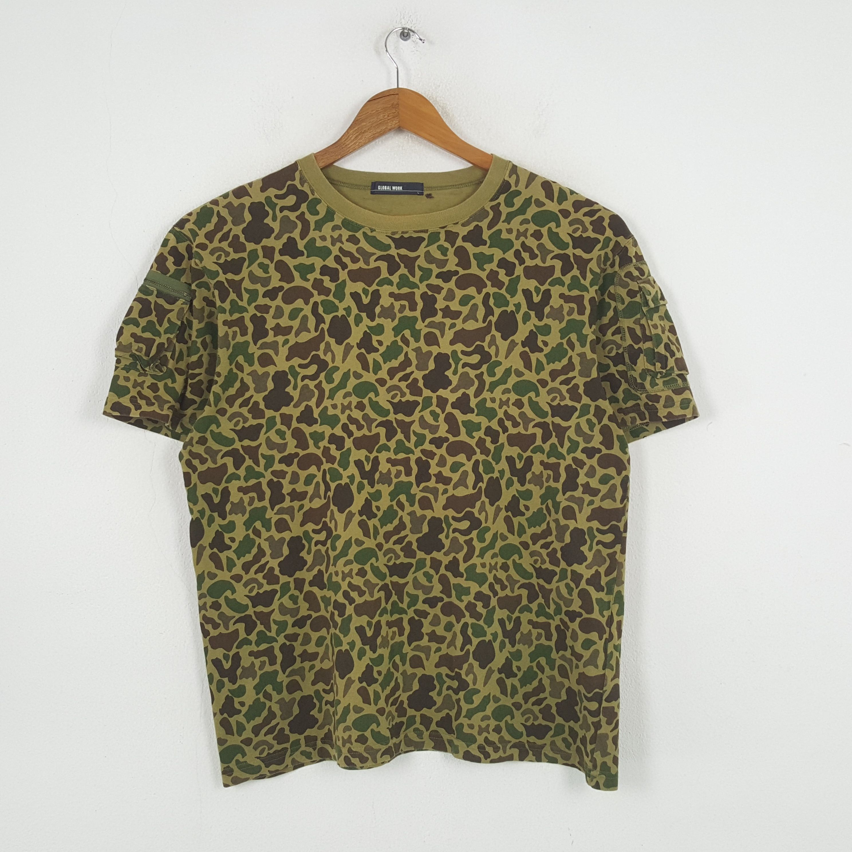 Global Work × Japanese Brand × Vintage Vintage GLOBAL WORK Japan Brand Camo T-shirt C285N25 Size US XL / EU 56 / 4 - 1 Thumbnail