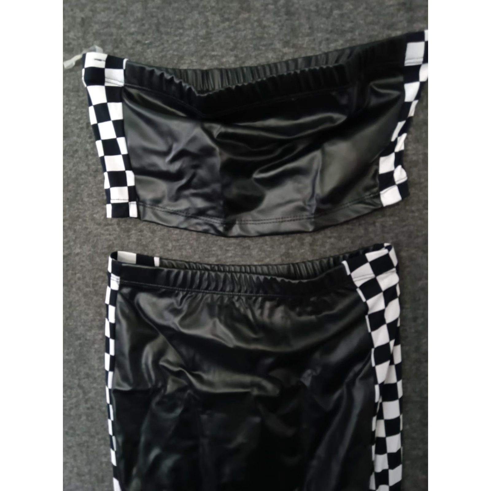 Vintage Codigo Shoes? Racetrack Theme 2-Piece Skirt + Crop Top Leather Effect Black/White S Womens Set Upscale? Size S / US 4 / IT 40 - 3 Thumbnail