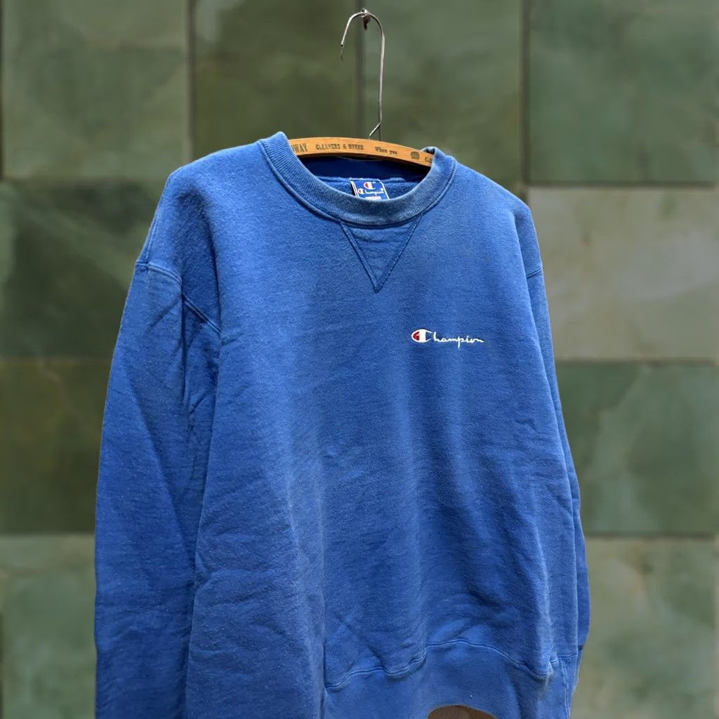 Champion VINTAGE Champion Sweatshirt XL Men’s Blue Cotton USA Pullover 80s Size US XL / EU 56 / 4 - 1 Thumbnail