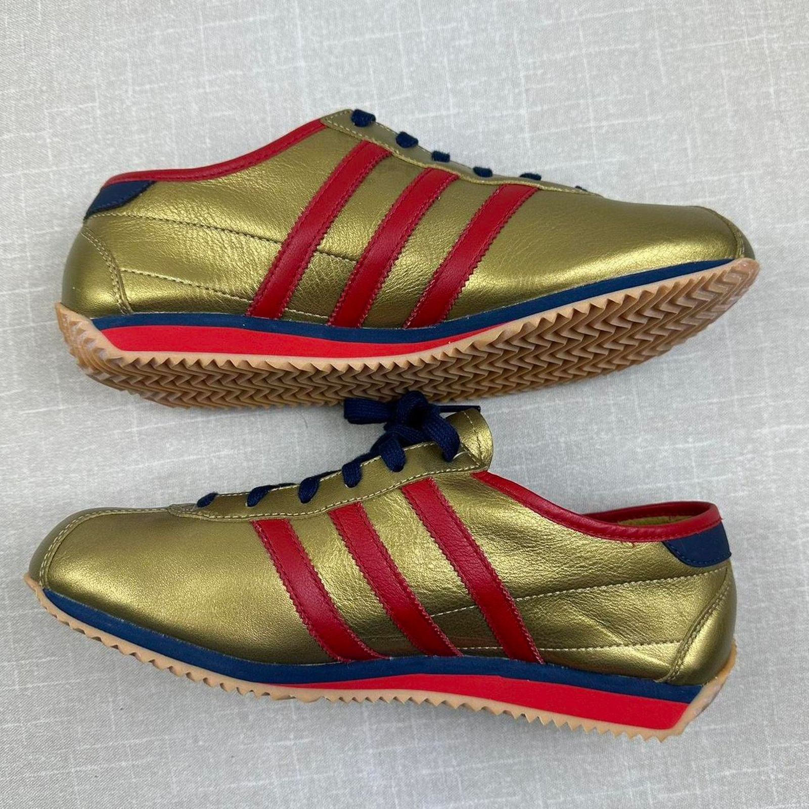 Adidas 2006 Adidas Country 73 "Gold" Women 9 Size US 9 / IT 39 - 4 Thumbnail