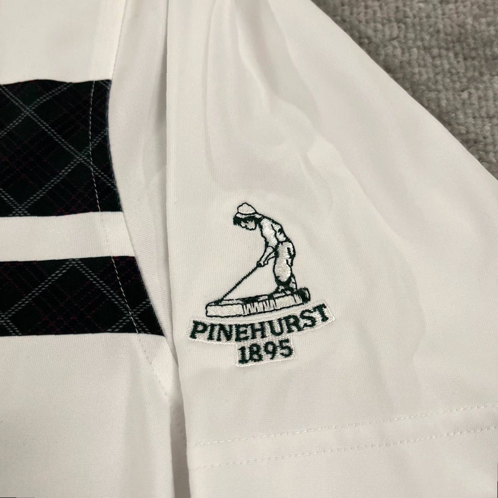 Vintage PINEHURST Polo Mens M White Tartan Collection Golf Shirt Performance S/S Size US M / EU 48-50 / 2 - 3 Thumbnail