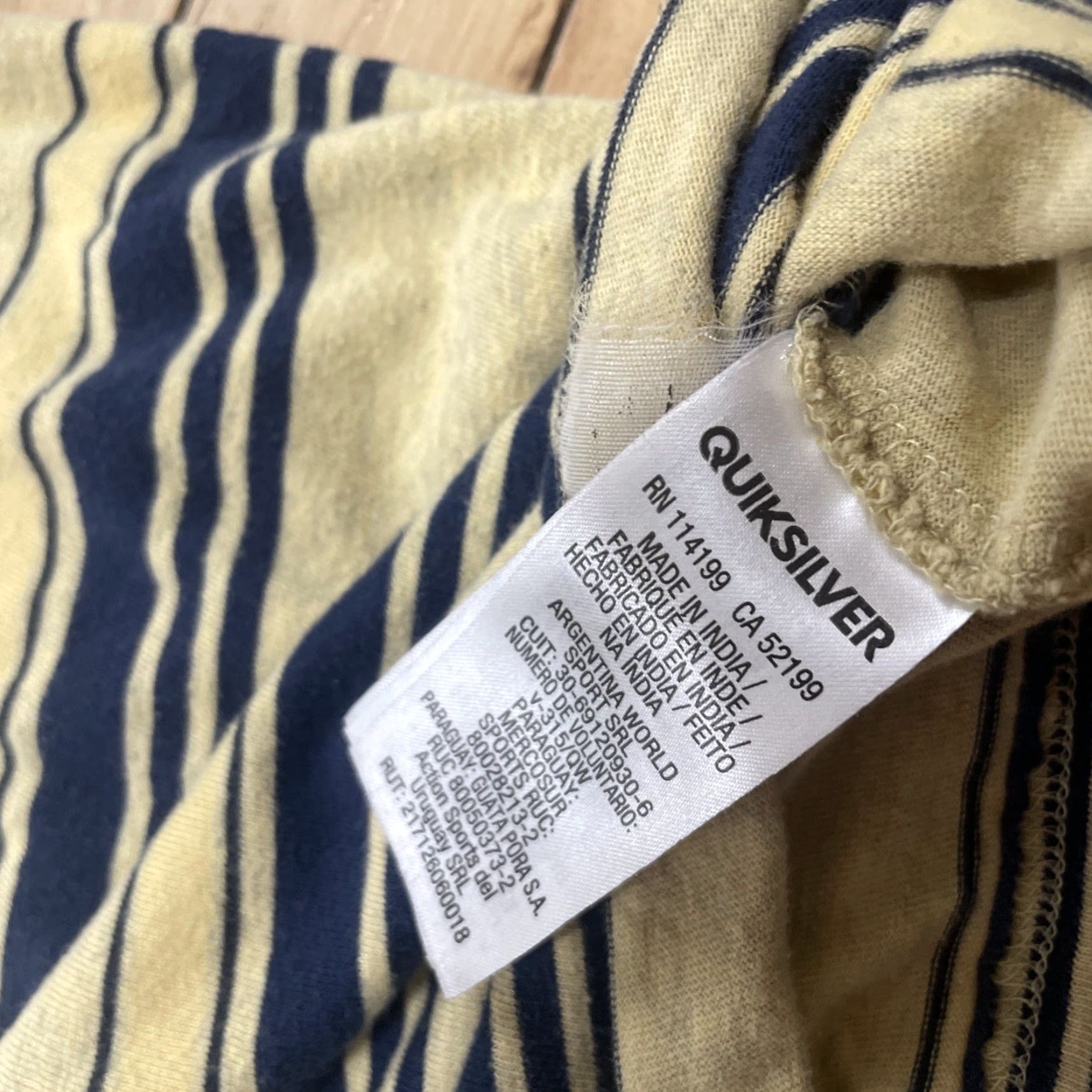 Quiksilver Quiksilver Striped Shirt Men L Yellow Black 1970s 90s y2k skater streetwear Shirt Mens L Yellow Black 90s Quiksilver Striped Shirt Size US L / EU 52-54 / 3 - 6 Thumbnail