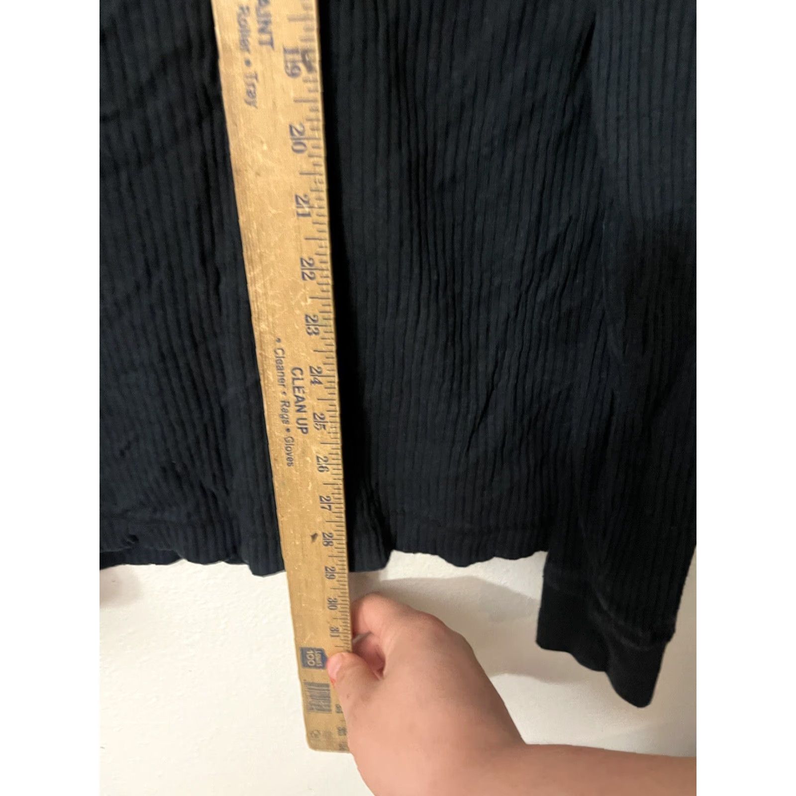 Calvin Klein CALVIN KLEIN VINTAGE Men's Sweater Cardigan XL Black Solid V-Neck Lightweight Classic Designer Size US XL / EU 56 / 4 - 5 Thumbnail