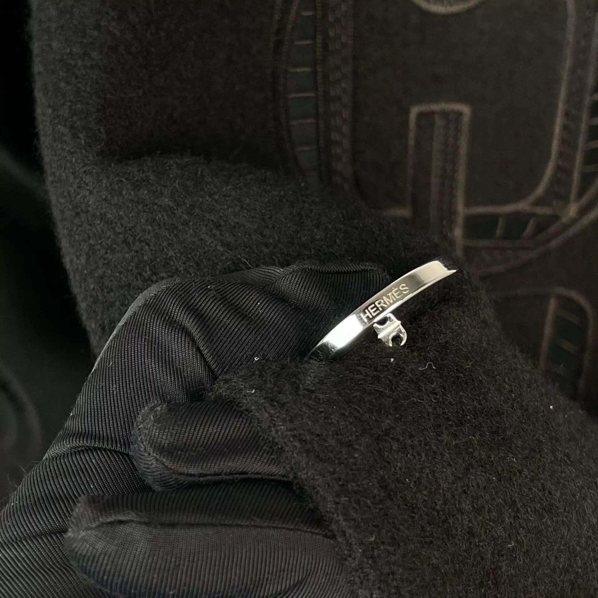 Hermes Hermès 99 New Black Openwork Cashmere Vest Size 34 Size XS / US 0-2 / IT 36-38 - 8 Thumbnail