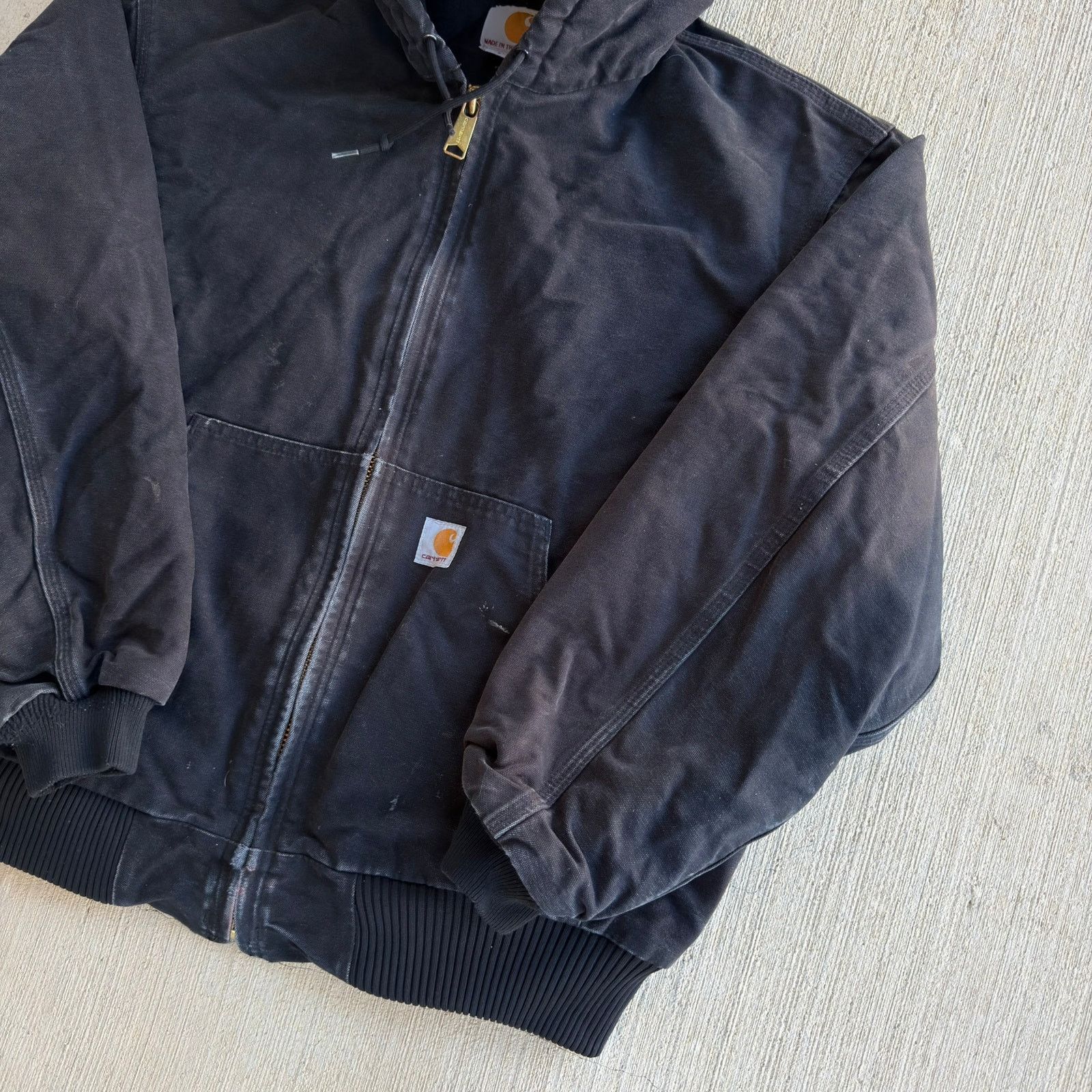 Carhartt × Vintage Carhartt J140 BLK faded black hooded work wear jacket Size US L / EU 52-54 / 3 - 3 Thumbnail