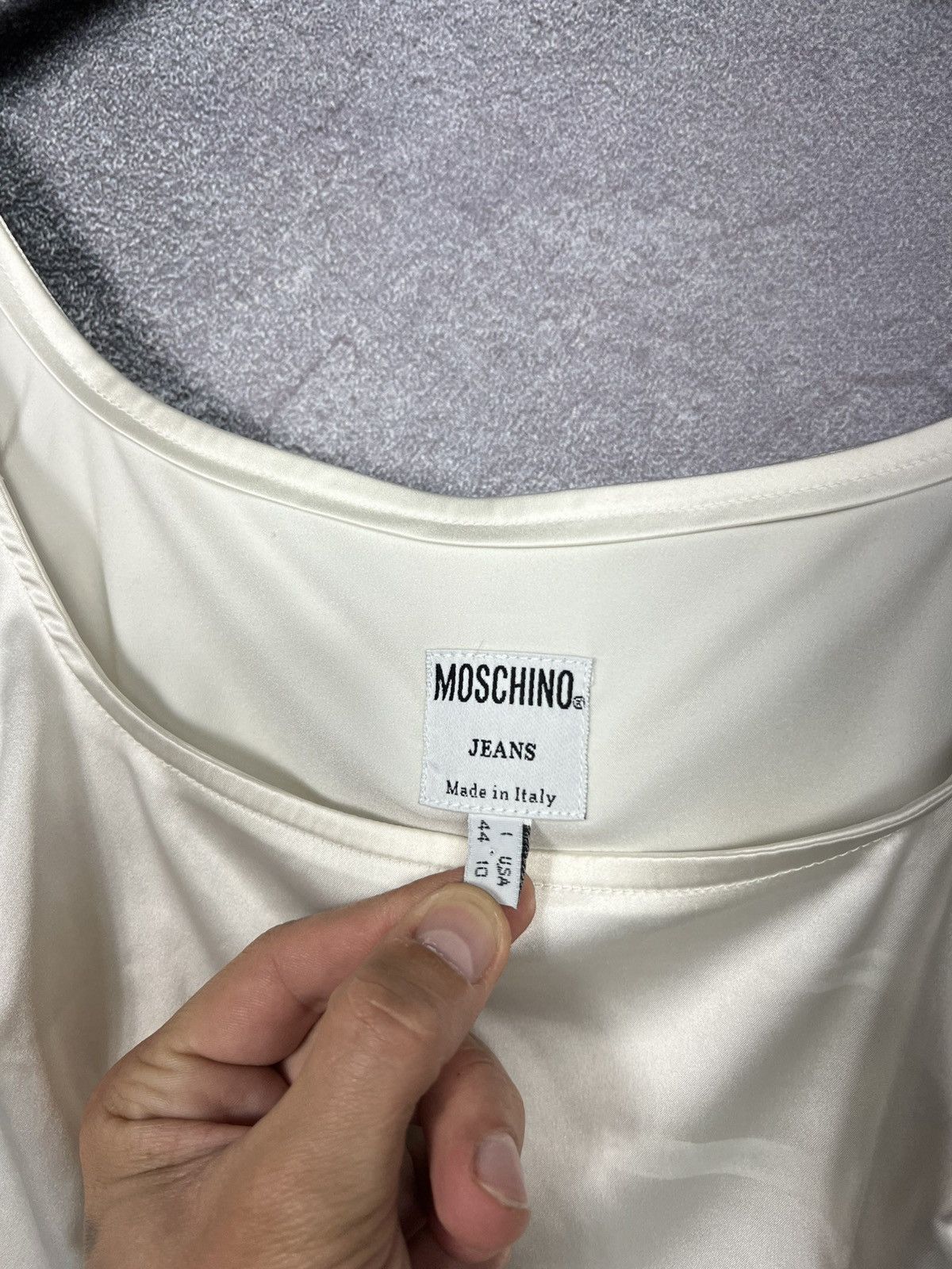 Moschino Vintage Moschino Jeans Viscose Satin Tank Top Sleeveless Size L / US 10 / IT 46 - 4 Thumbnail