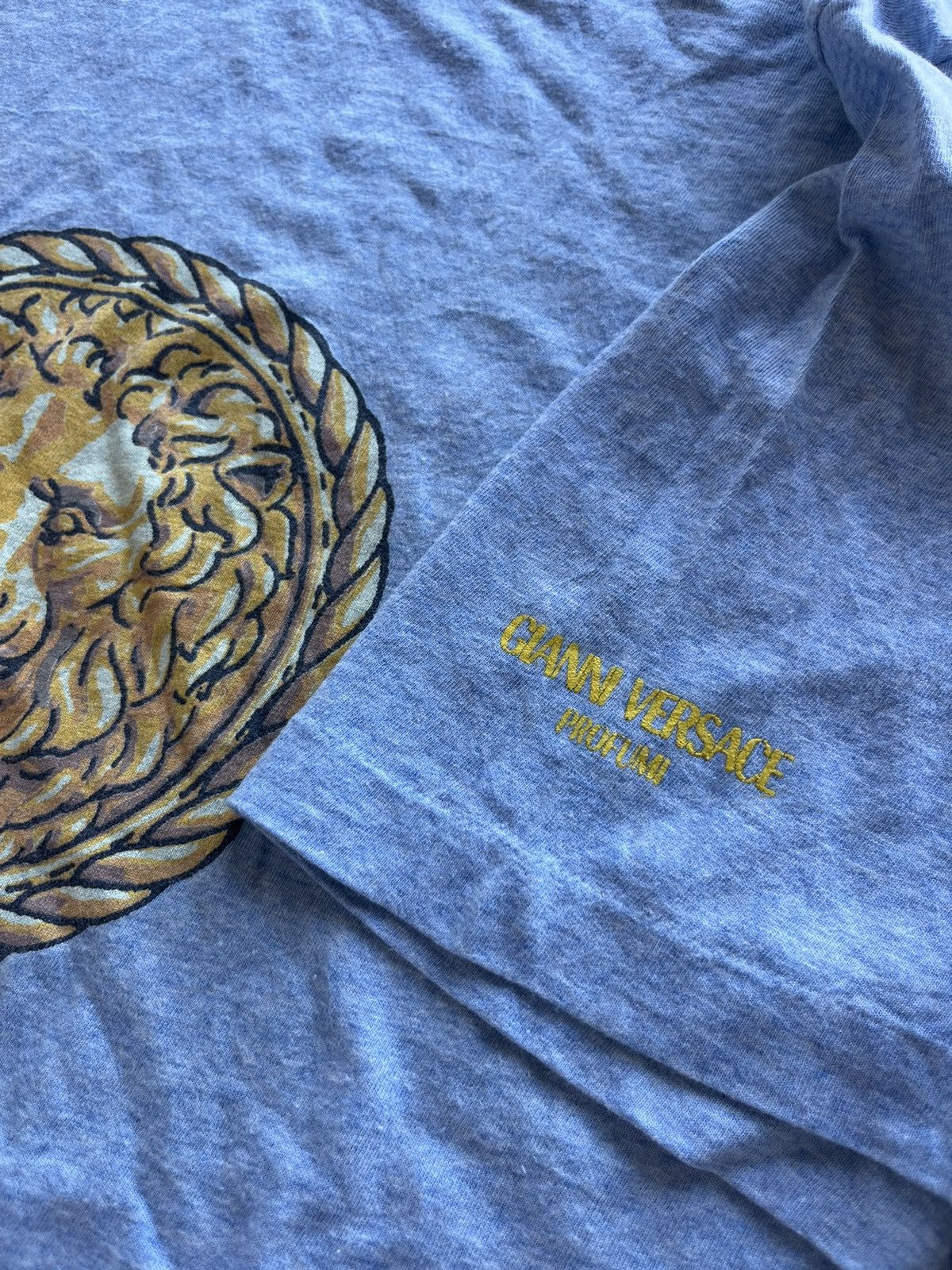 Versace × Vintage Vintage GIANNI VERSACE PROFUMI collection Tshirt Size US L / EU 52-54 / 3 - 6 Thumbnail