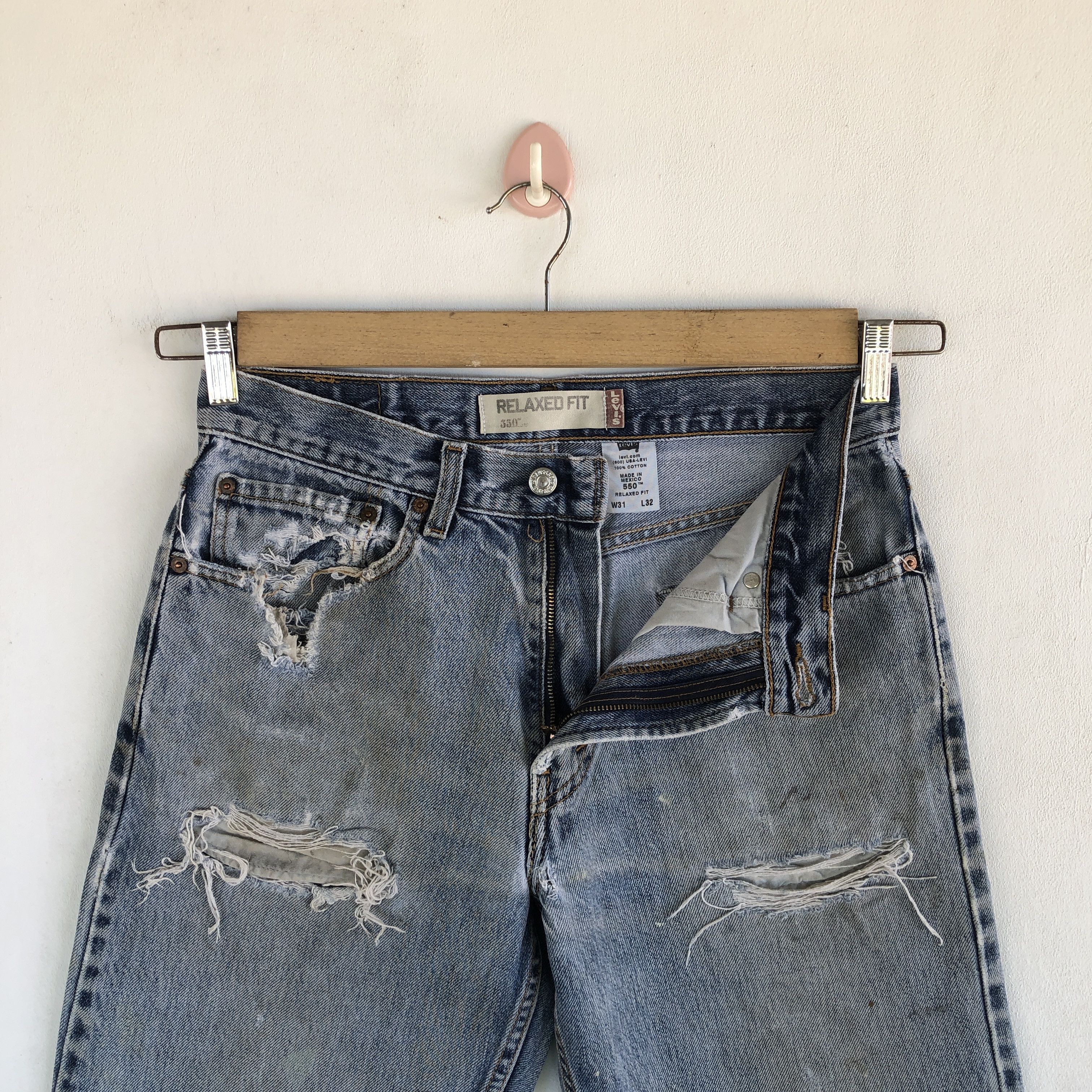 Levi's Vintage Distressed Levis 550 Jeans Levi's Light Wash Denim Size 28" / US 6 / IT 42 - 5 Thumbnail