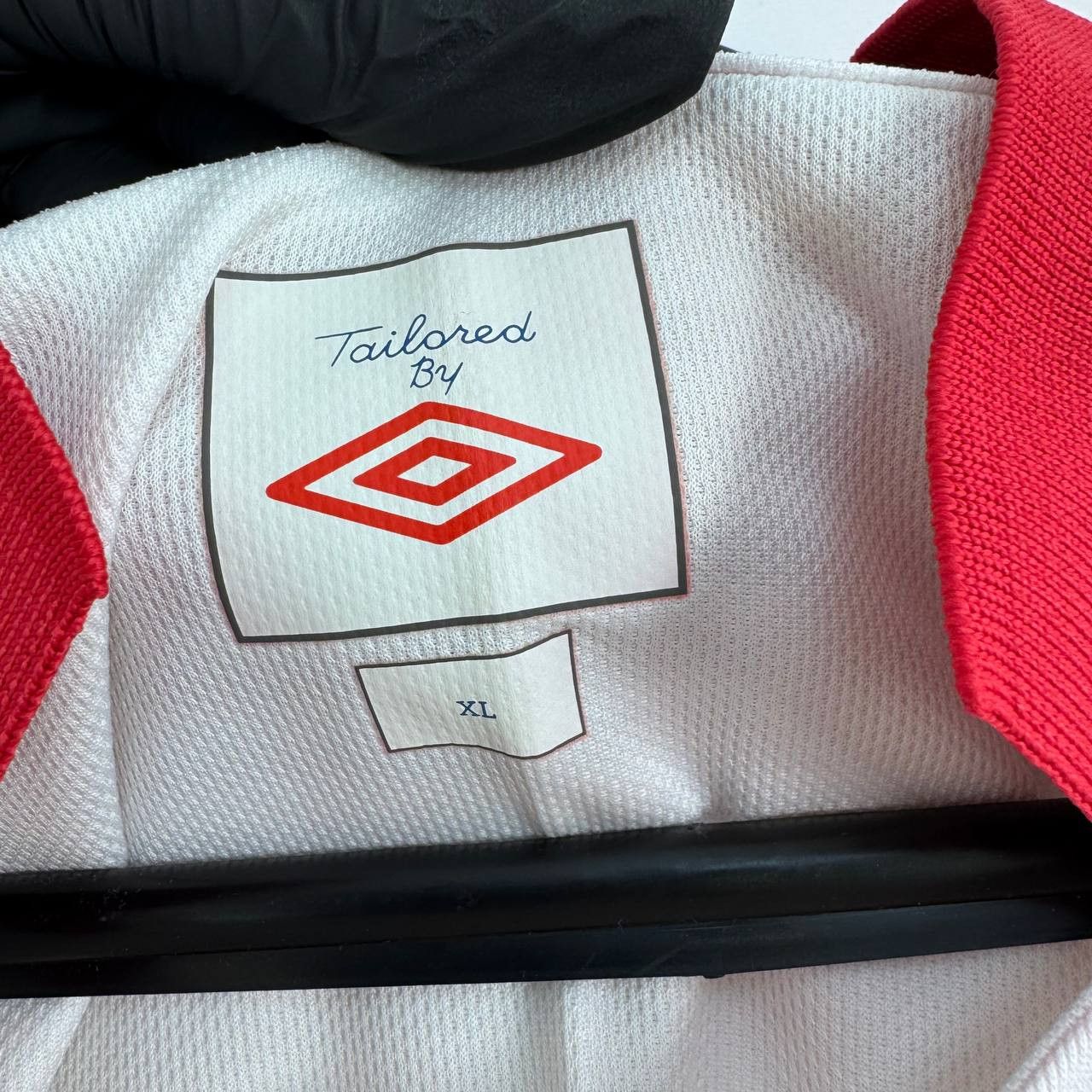Umbro Umbro Wales National Team 2010 Home Shirt White Football XL Size US XL / EU 56 / 4 - 3 Thumbnail