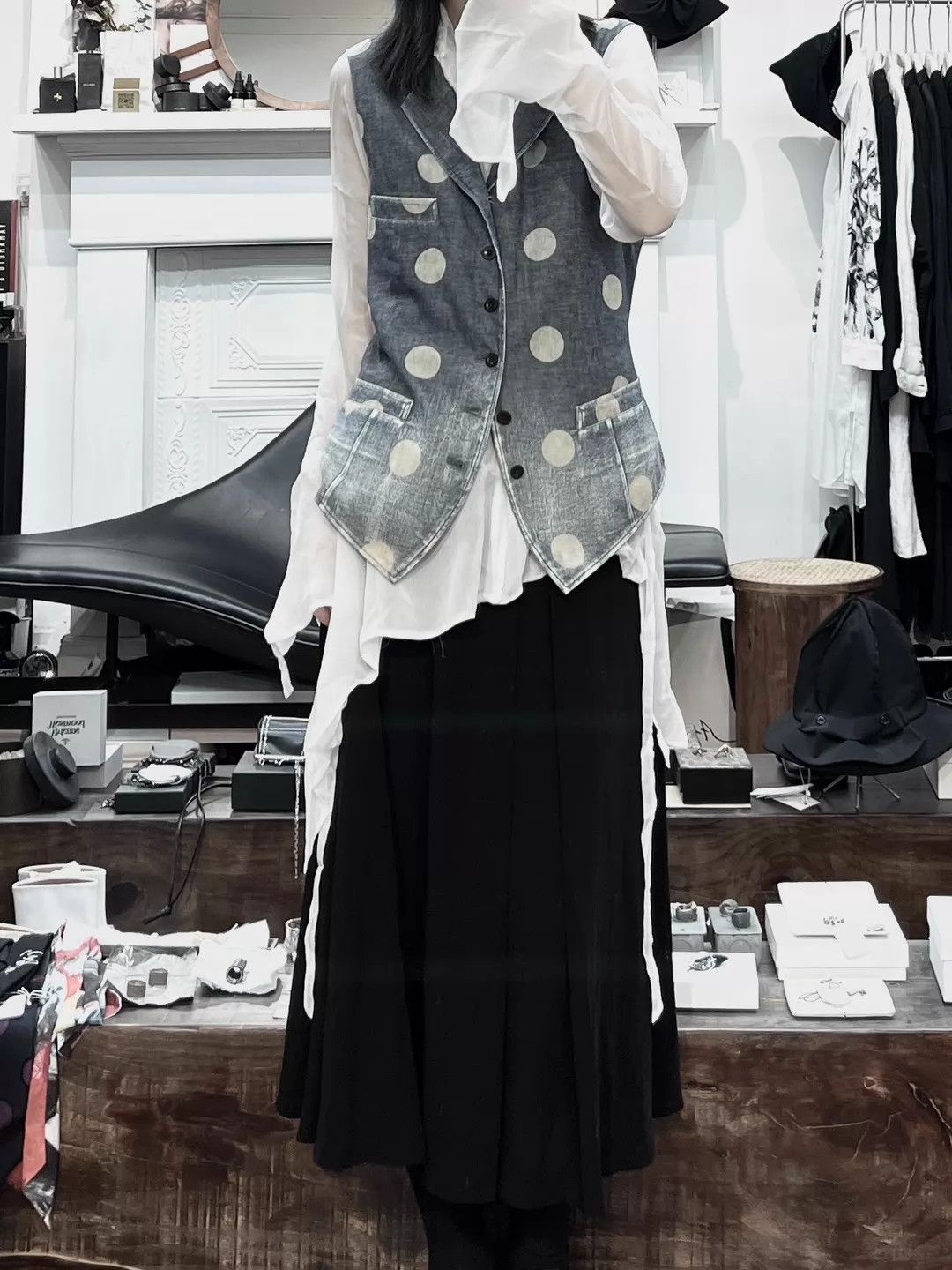 Yohji Yamamoto Yohji Yamamoto Size 3 Vest 66cm Front / 55cm Black Size L / US 10 / IT 46 - 1 Thumbnail