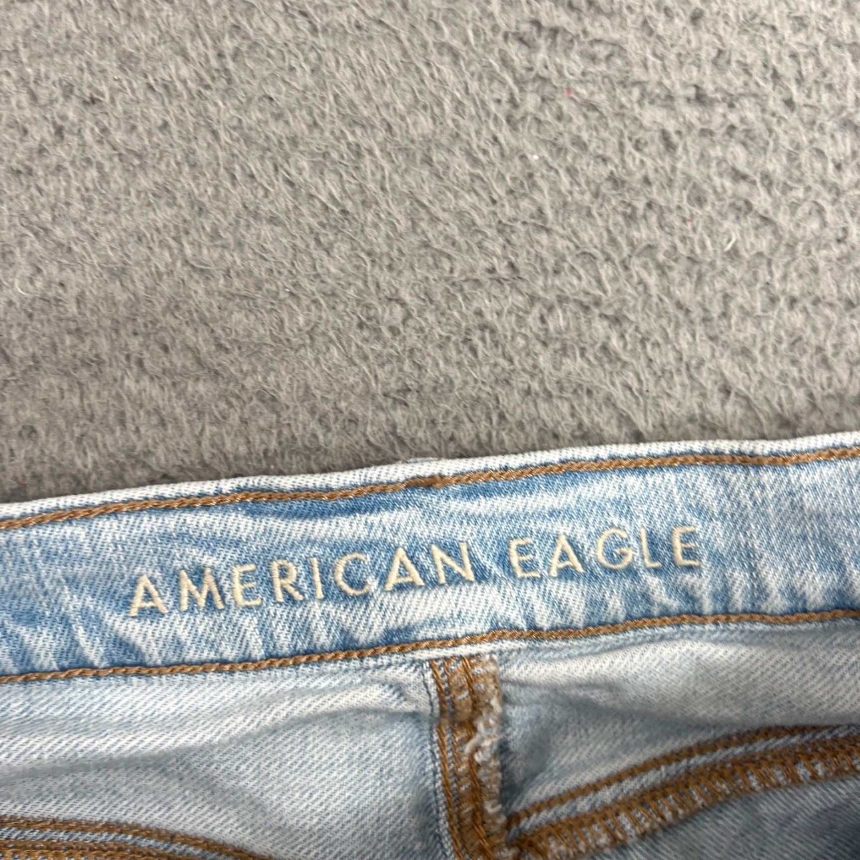 American Eagle Outfitters VINTAGE American Eagle Womens Jeans Boyfriend 4 Light Wash High Rise 90s Distressed Denim Size 27" / US 4 / IT 40 - 7 Thumbnail