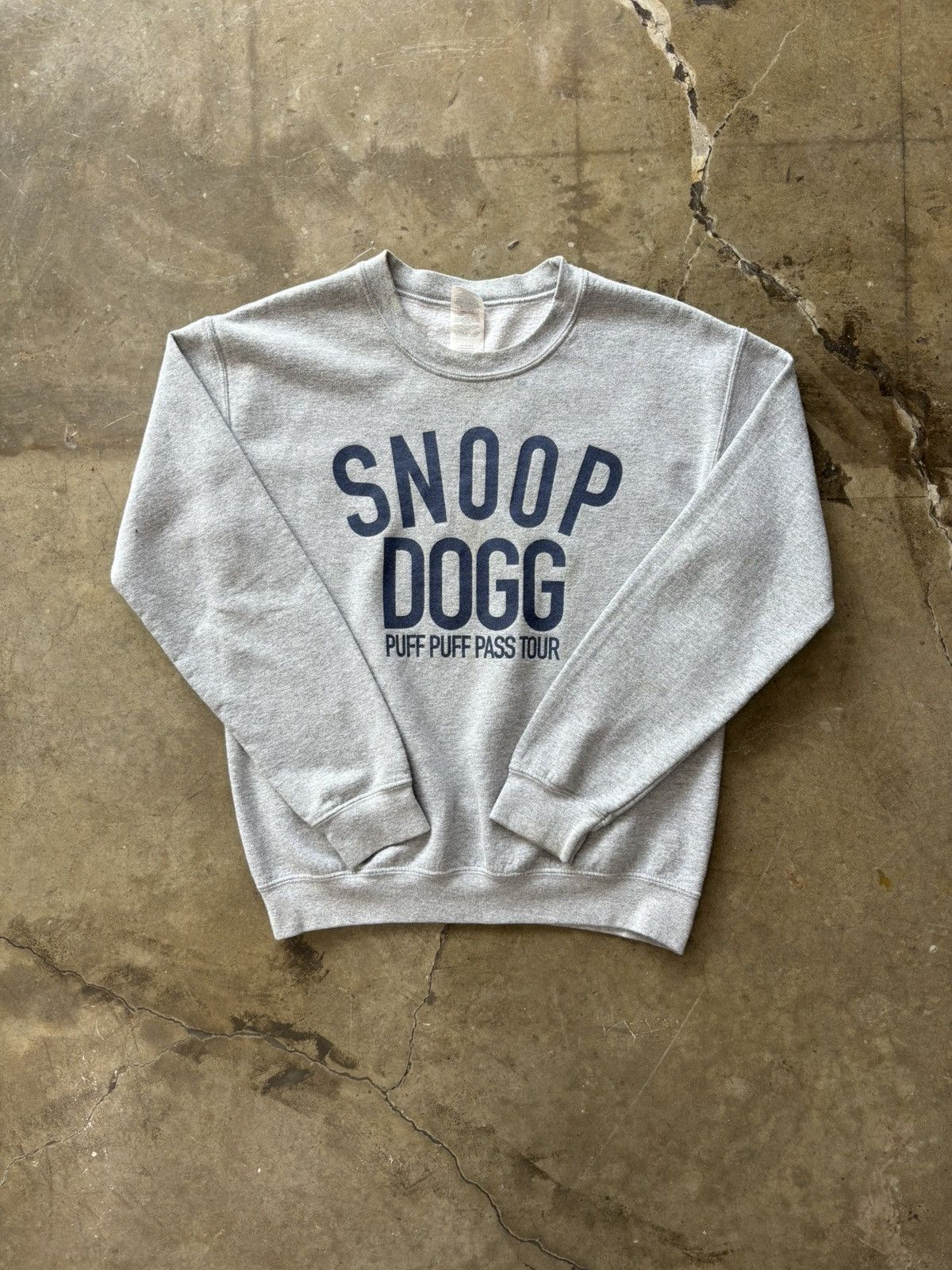Snoop Dogg × Vintage Vintage 2004 Snoop Dogg Puff Puff Pass Tour Crewneck Small Size US S / EU 44-46 / 1 - 2 Thumbnail