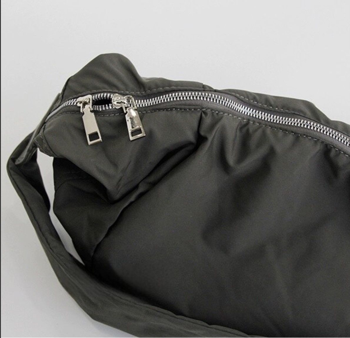 Japanese Brand × Vintage Outdoor retro puffer hobo bag shoulder messenger bag Size ONE SIZE - 4 Thumbnail