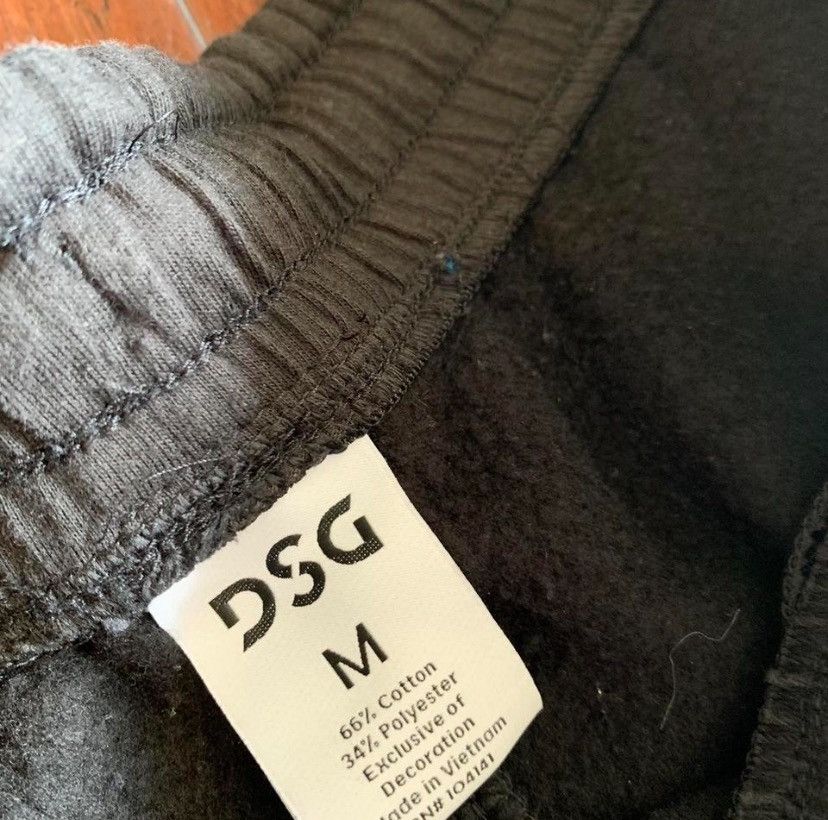 Other Black comfortable short Size US 36 / EU 52 - 6 Thumbnail