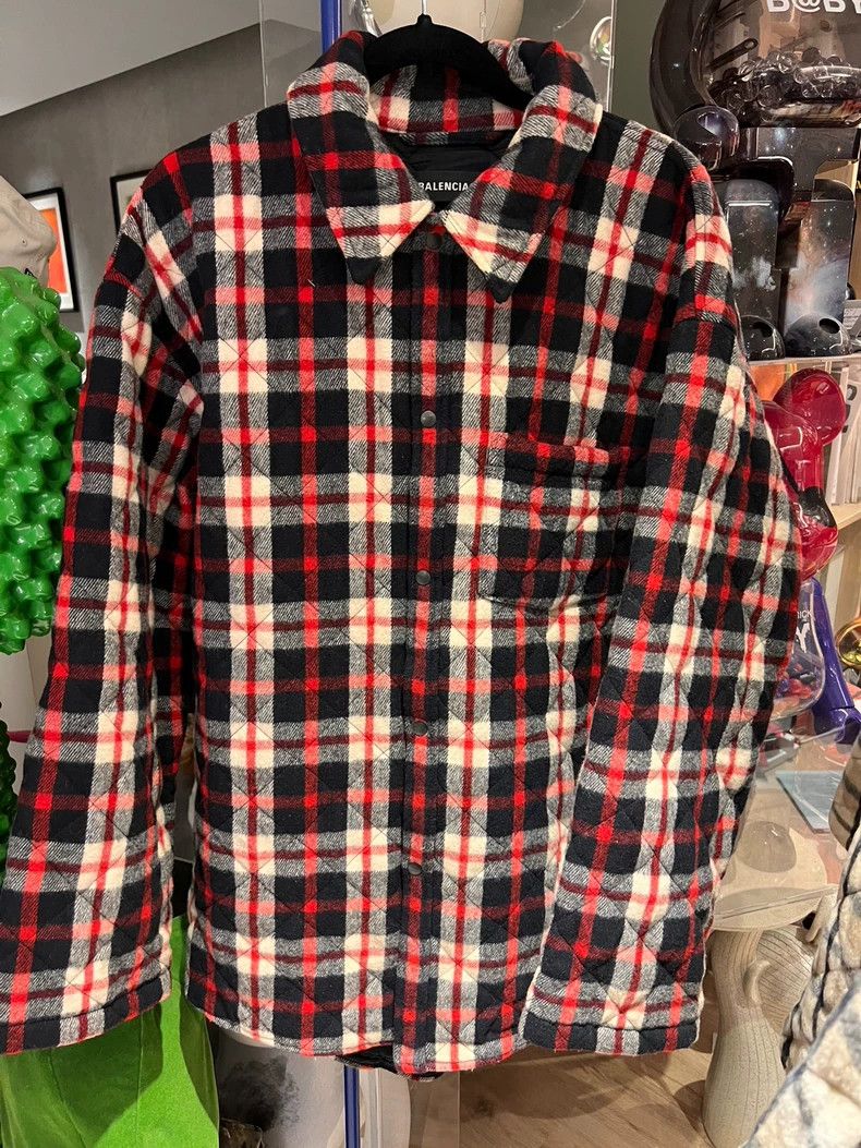 Balenciaga Balenciaga Red Plaid Extra Thick Cotton Coat Size US S / EU 44-46 / 1 - 1 Thumbnail