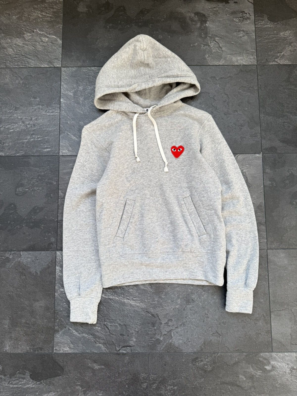 Comme des Garcons × Comme des Garcons PLAY Play Comme des Garcons Heart Logo Hoodie/ CDG Heart Hoodie Size XS / US 0-2 / IT 36-38 - 1 Thumbnail