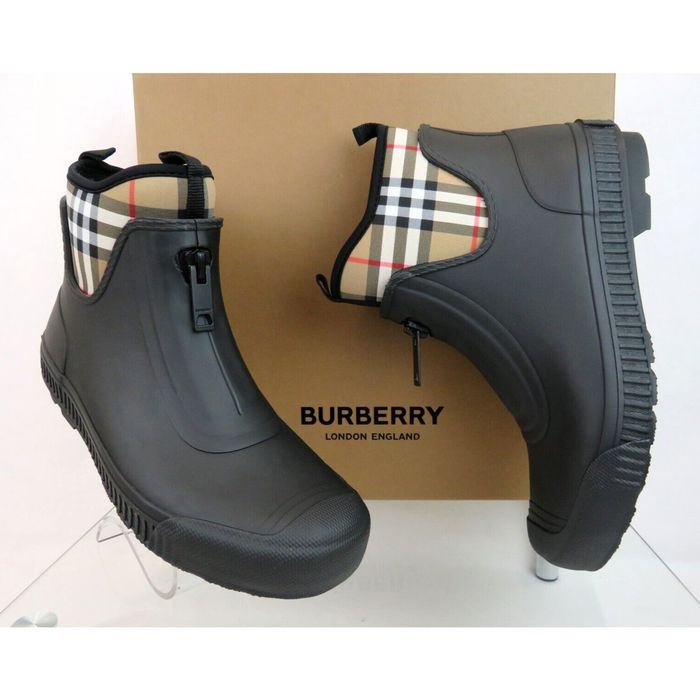 burberry rain boots size 10