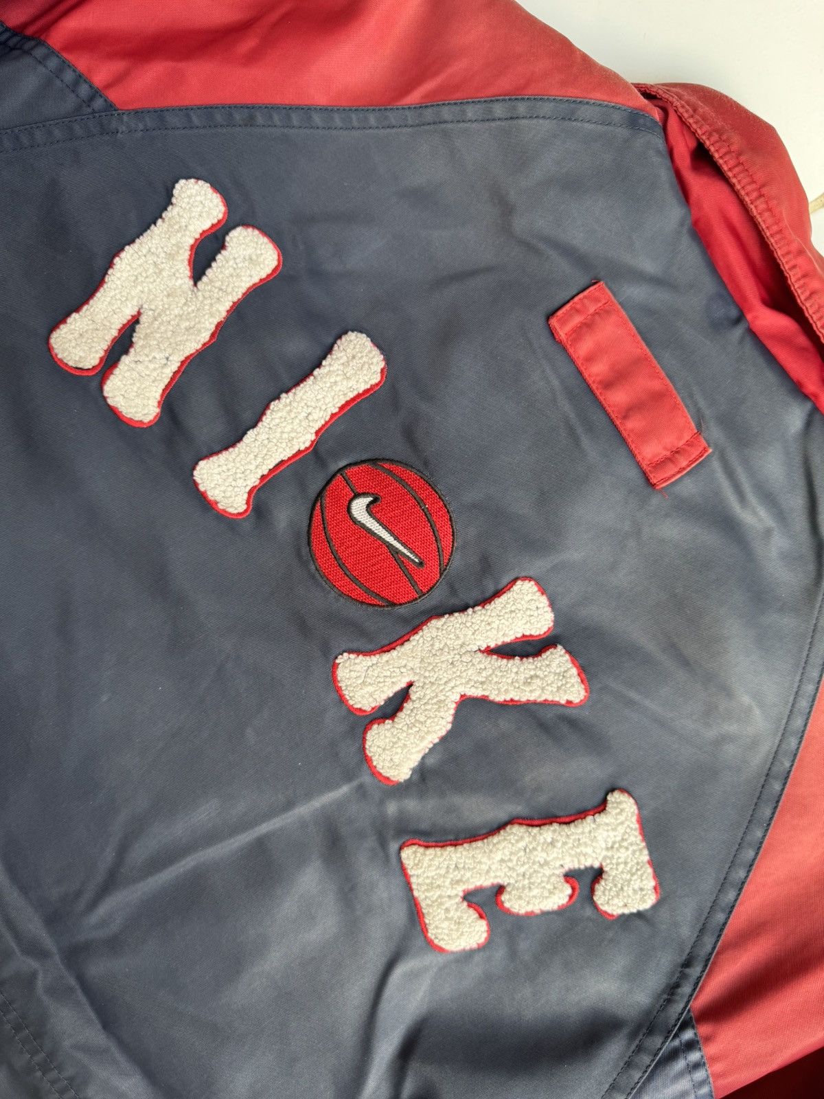 Nike VERY RARE VINTAGE JACKET NIKE BASKETBALL SPELL OUT Size US L / EU 52-54 / 3 - 5 Thumbnail