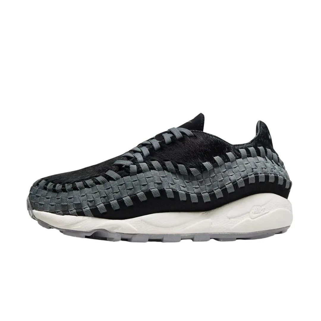 Nike NIB NIKE AIR WOMENS FOOTSCAPE WOVEN SHOES SZ 5 Size US 5 / IT 35 - 1 Thumbnail
